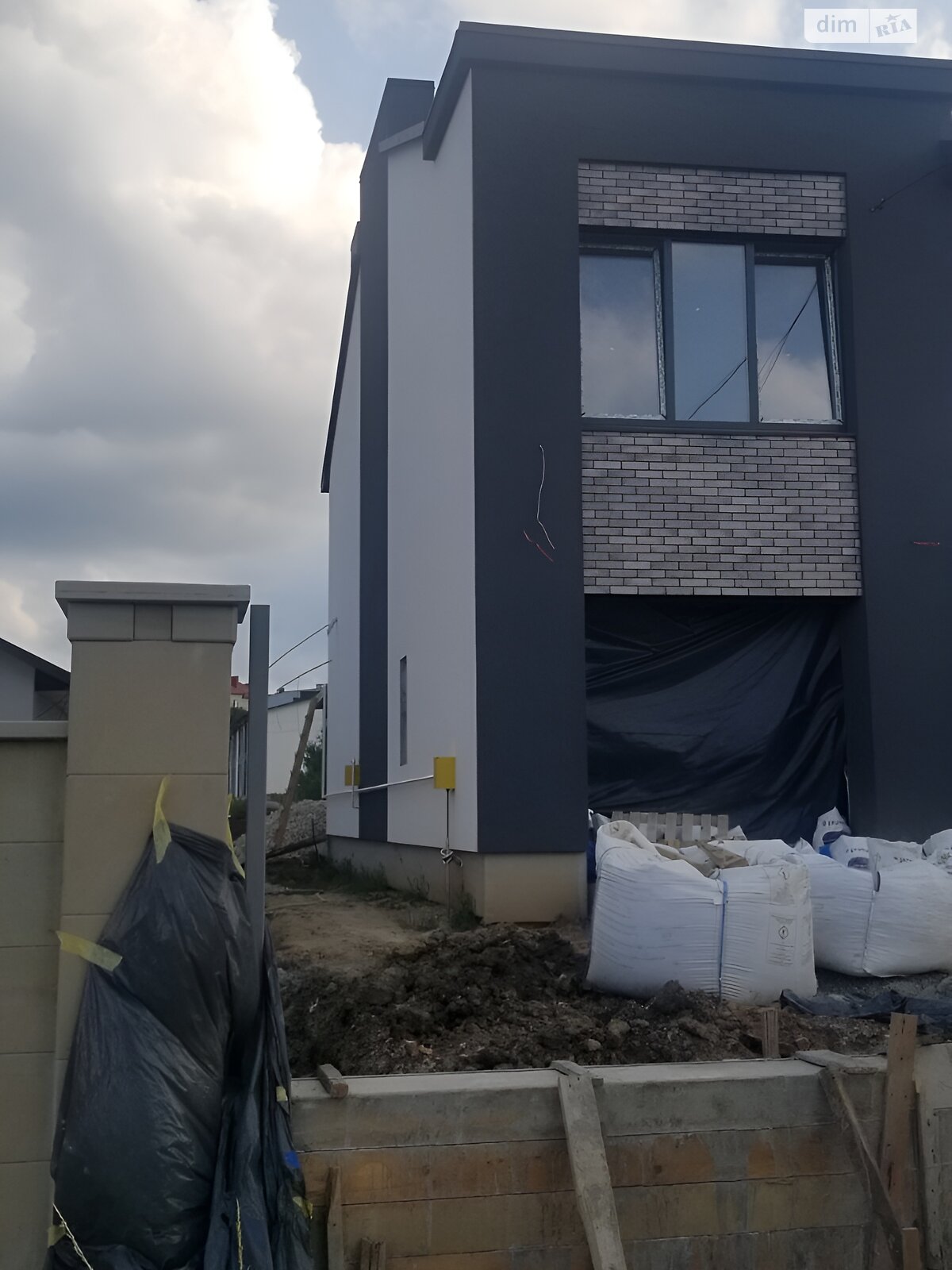 двоповерховий будинок з гаражем, 145 кв. м, цегла. Продаж у Петрикові фото 1
