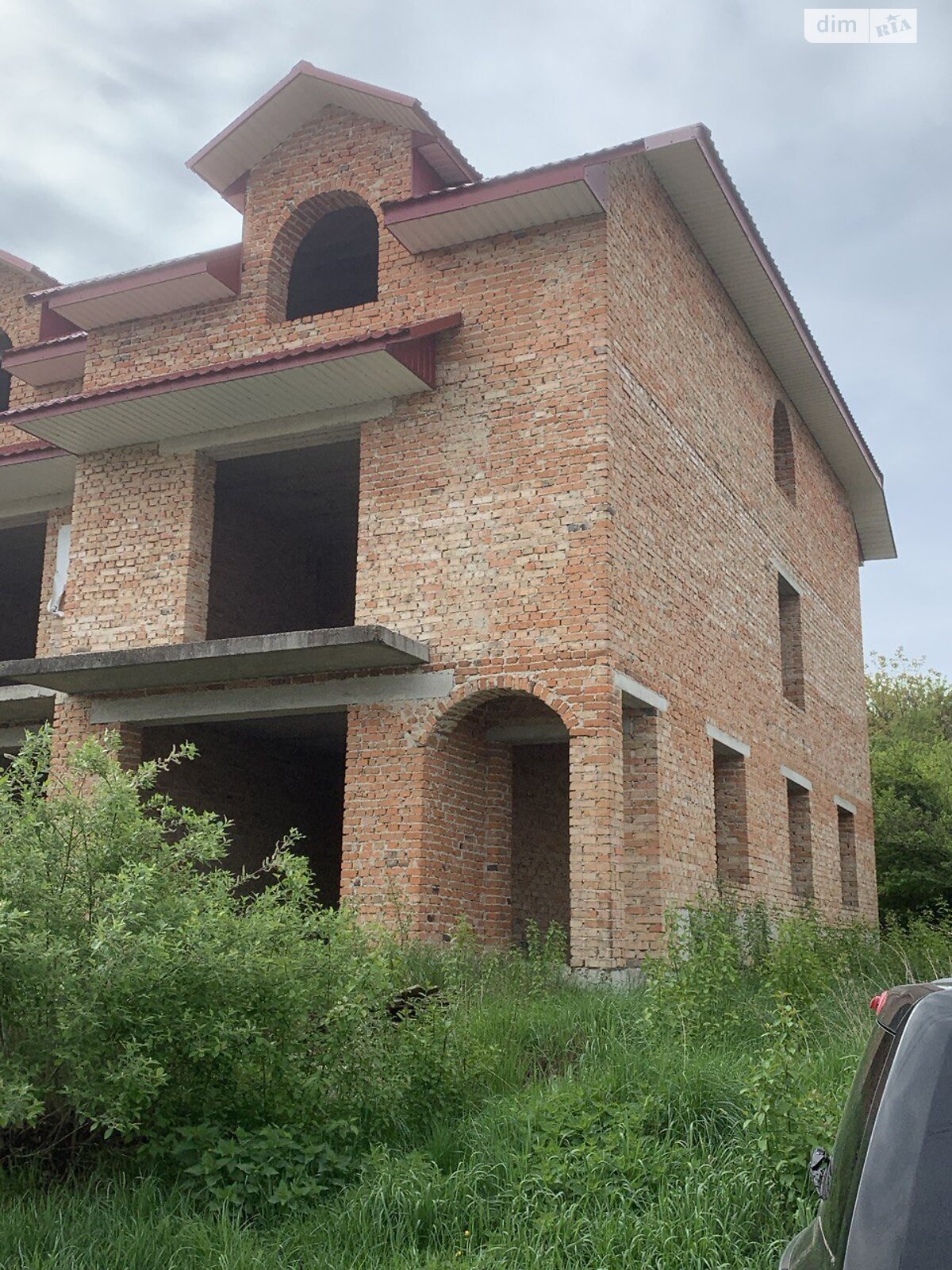 триповерховий будинок, 395 кв. м, цегла. Продаж у Петрикові фото 1 триповерховий будинок, 395 кв. м, цегла. Продаж у Петрикові фото 1