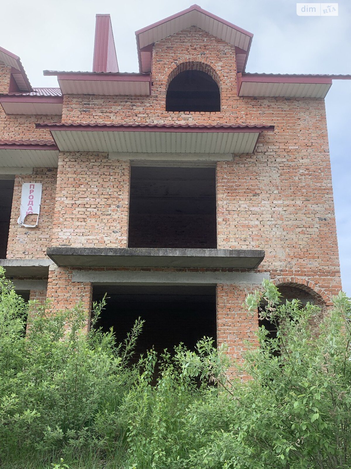 триповерховий будинок, 395 кв. м, цегла. Продаж у Петрикові фото 1 триповерховий будинок, 395 кв. м, цегла. Продаж у Петрикові фото 1