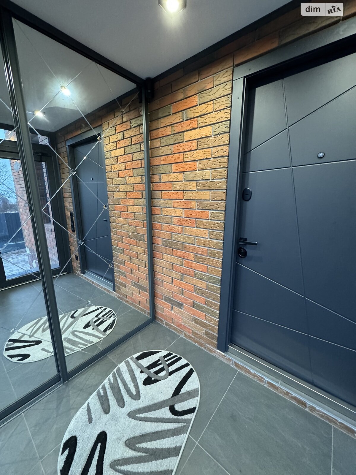 двоповерховий будинок з гаражем, 180 кв. м, кирпич. Продаж у Петрикові фото 1 двоповерховий будинок з гаражем, 180 кв. м, кирпич. Продаж у Петрикові фото 1