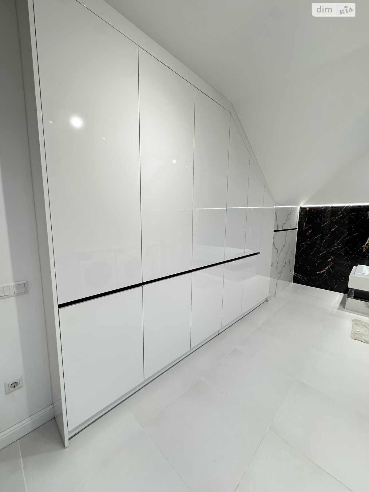 двоповерховий будинок з гаражем, 180 кв. м, кирпич. Продаж у Петрикові фото 1 двоповерховий будинок з гаражем, 180 кв. м, кирпич. Продаж у Петрикові фото 1