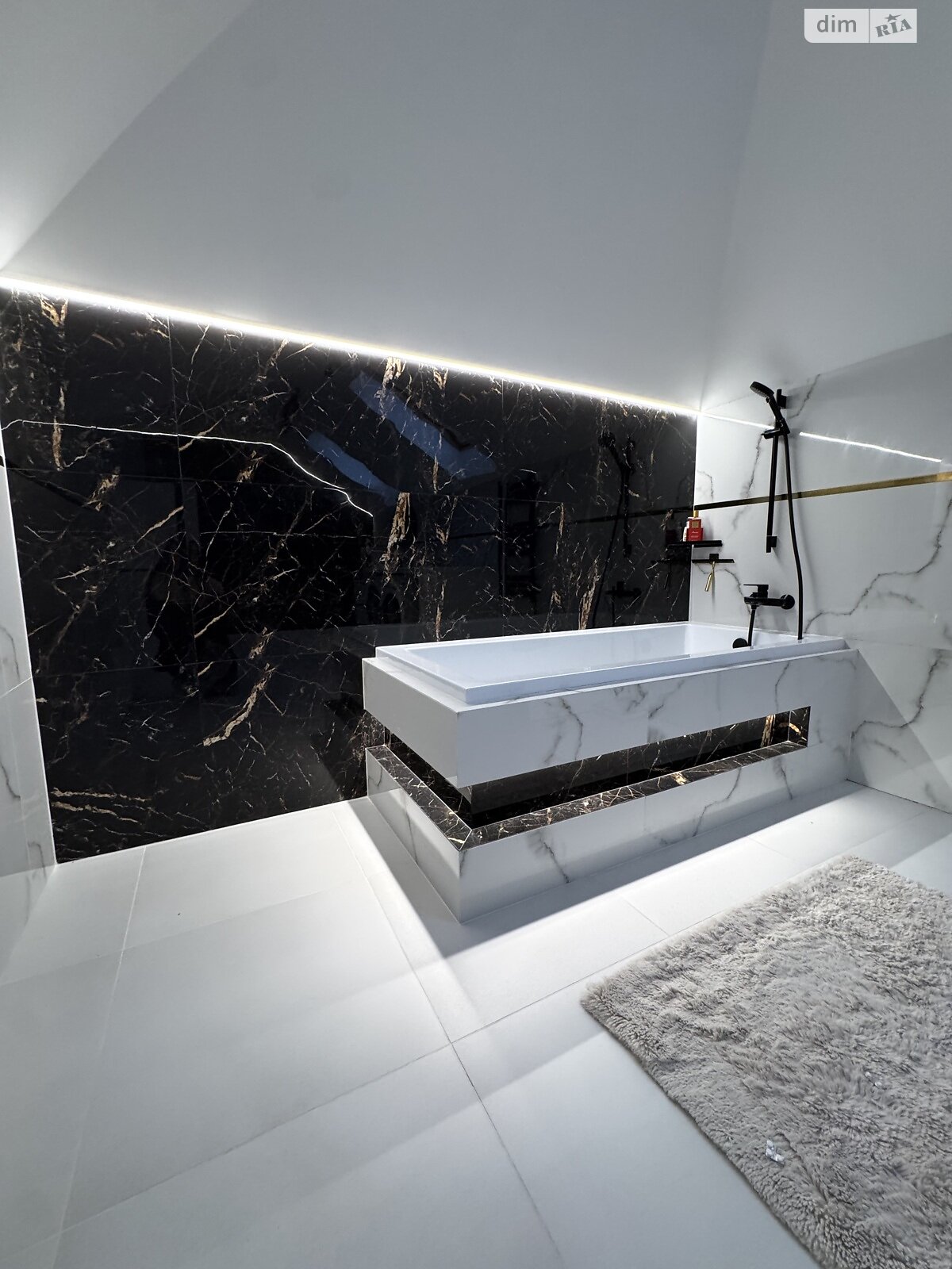 двоповерховий будинок з гаражем, 180 кв. м, кирпич. Продаж у Петрикові фото 1 двоповерховий будинок з гаражем, 180 кв. м, кирпич. Продаж у Петрикові фото 1