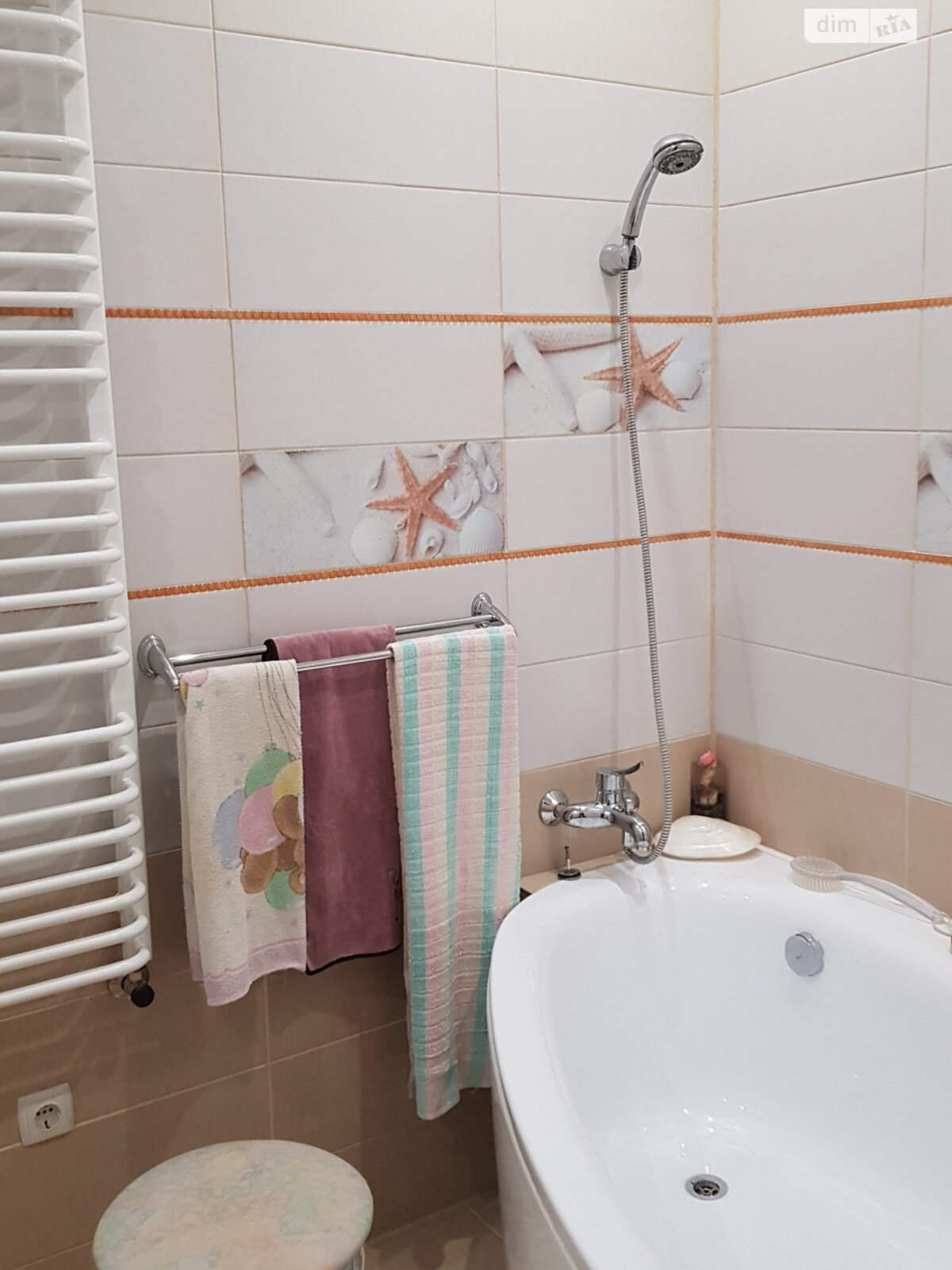 триповерховий будинок з гаражем, 540 кв. м, цегла. Продаж у Петрикові фото 1 триповерховий будинок з гаражем, 540 кв. м, цегла. Продаж у Петрикові фото 1