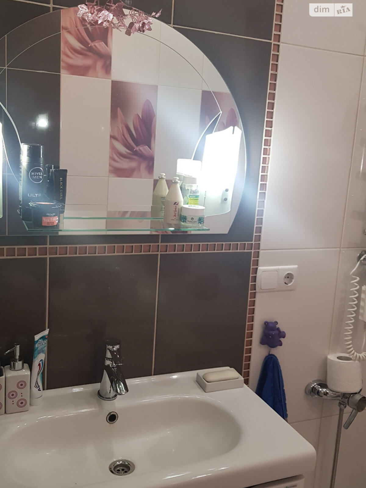 триповерховий будинок з гаражем, 540 кв. м, цегла. Продаж у Петрикові фото 1 триповерховий будинок з гаражем, 540 кв. м, цегла. Продаж у Петрикові фото 1