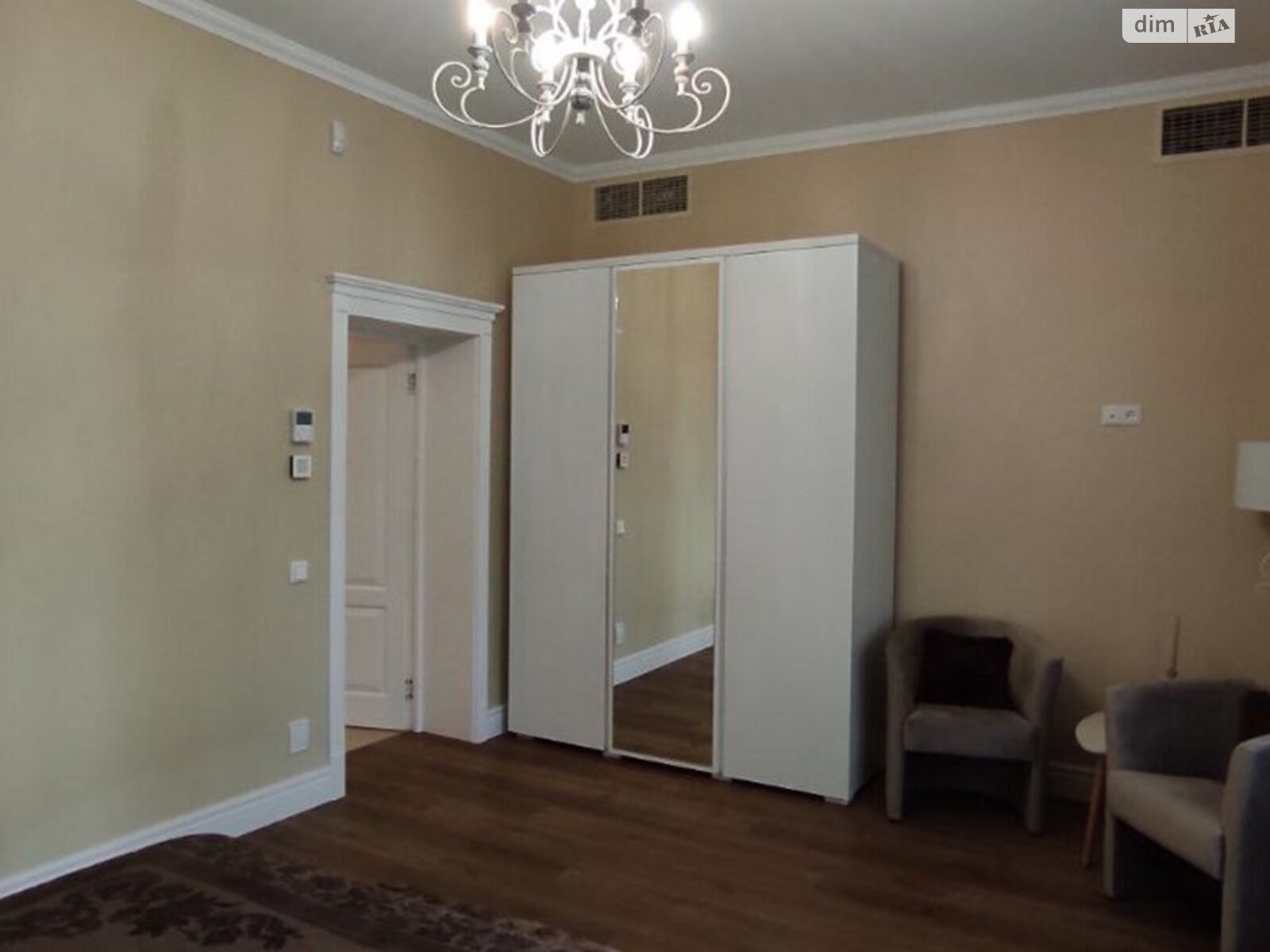 двухэтажный дом с гаражом, 600 кв. м, кирпич. Продажа в Петропавловской Борщаговке фото 1 двухэтажный дом с гаражом, 600 кв. м, кирпич. Продажа в Петропавловской Борщаговке фото 1