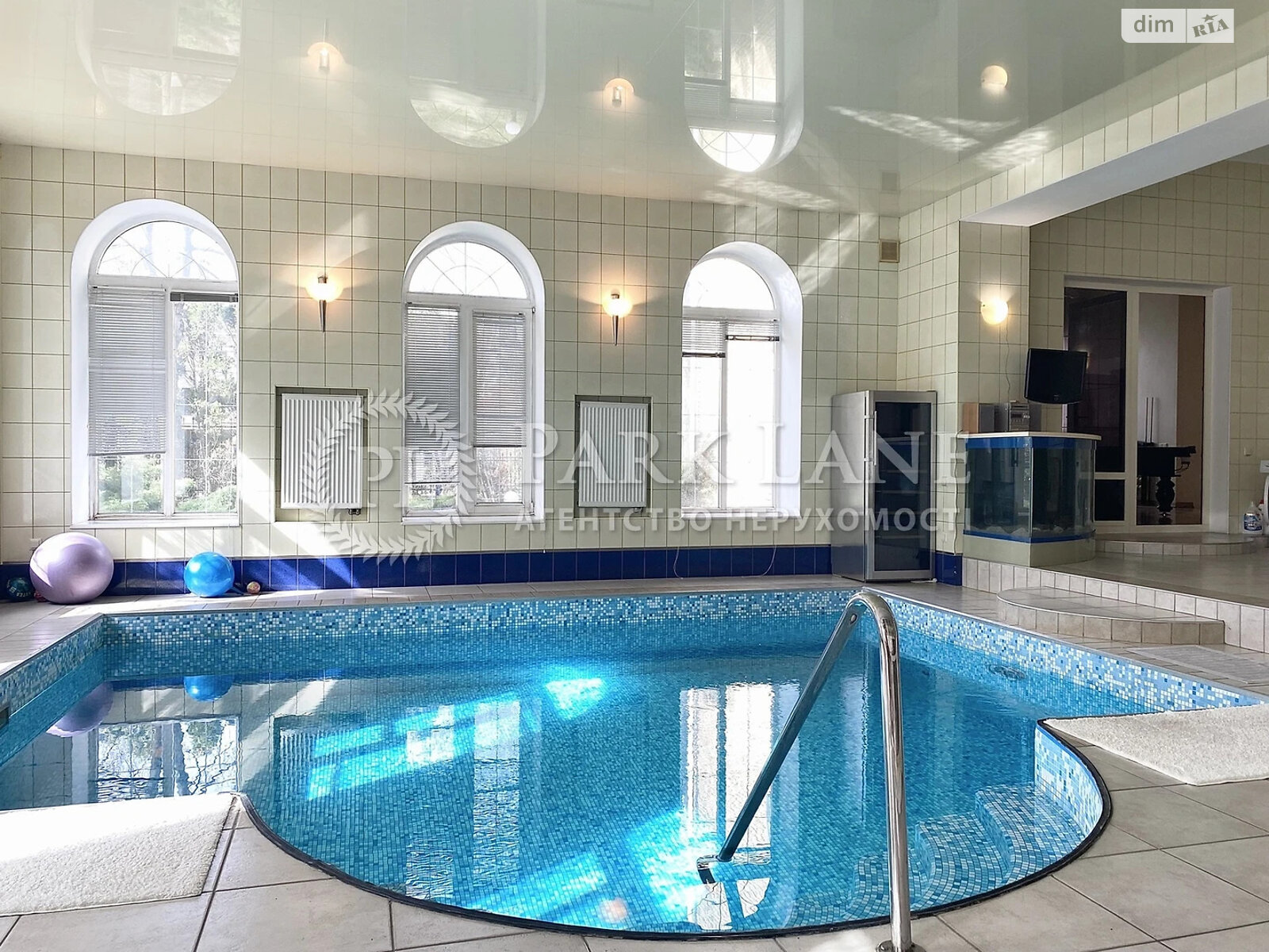 триповерховий будинок з гаражем, 460.1 кв. м, цегла. Продаж у Петропавлівській Борщагівці фото 1