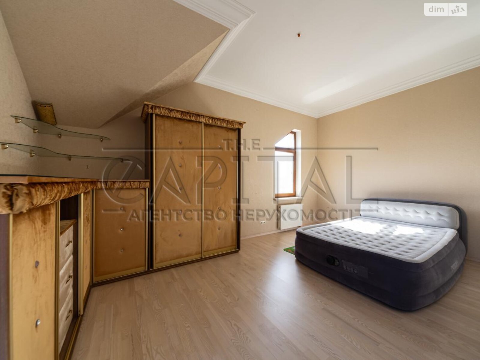 трехэтажный дом с гаражом, 400 кв. м, кирпич. Продажа в Петропавловской Борщаговке фото 1 трехэтажный дом с гаражом, 400 кв. м, кирпич. Продажа в Петропавловской Борщаговке фото 1