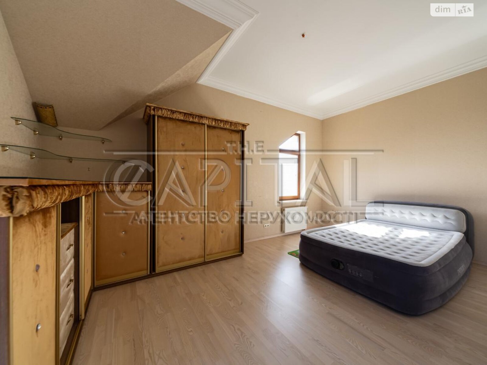трехэтажный дом с гаражом, 400 кв. м, кирпич. Продажа в Петропавловской Борщаговке фото 1 трехэтажный дом с гаражом, 400 кв. м, кирпич. Продажа в Петропавловской Борщаговке фото 1