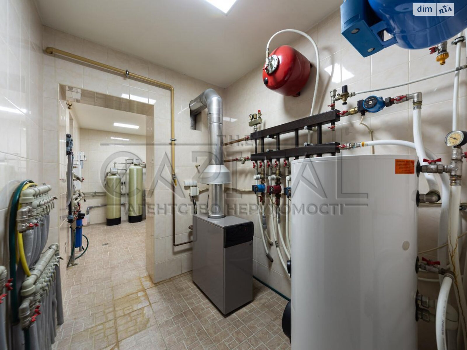 двоповерховий будинок з гаражем, 393.4 кв. м, цегла. Продаж у Петропавлівській Борщагівці фото 1 двоповерховий будинок з гаражем, 393.4 кв. м, цегла. Продаж у Петропавлівській Борщагівці фото 1