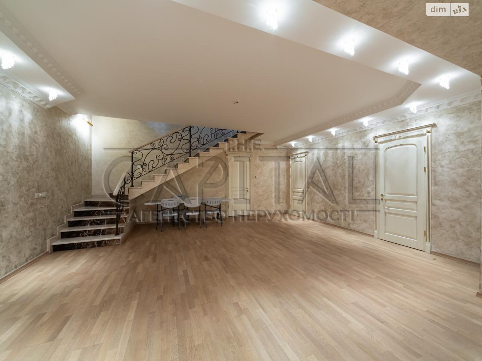 двоповерховий будинок з гаражем, 393.4 кв. м, цегла. Продаж у Петропавлівській Борщагівці фото 1 двоповерховий будинок з гаражем, 393.4 кв. м, цегла. Продаж у Петропавлівській Борщагівці фото 1