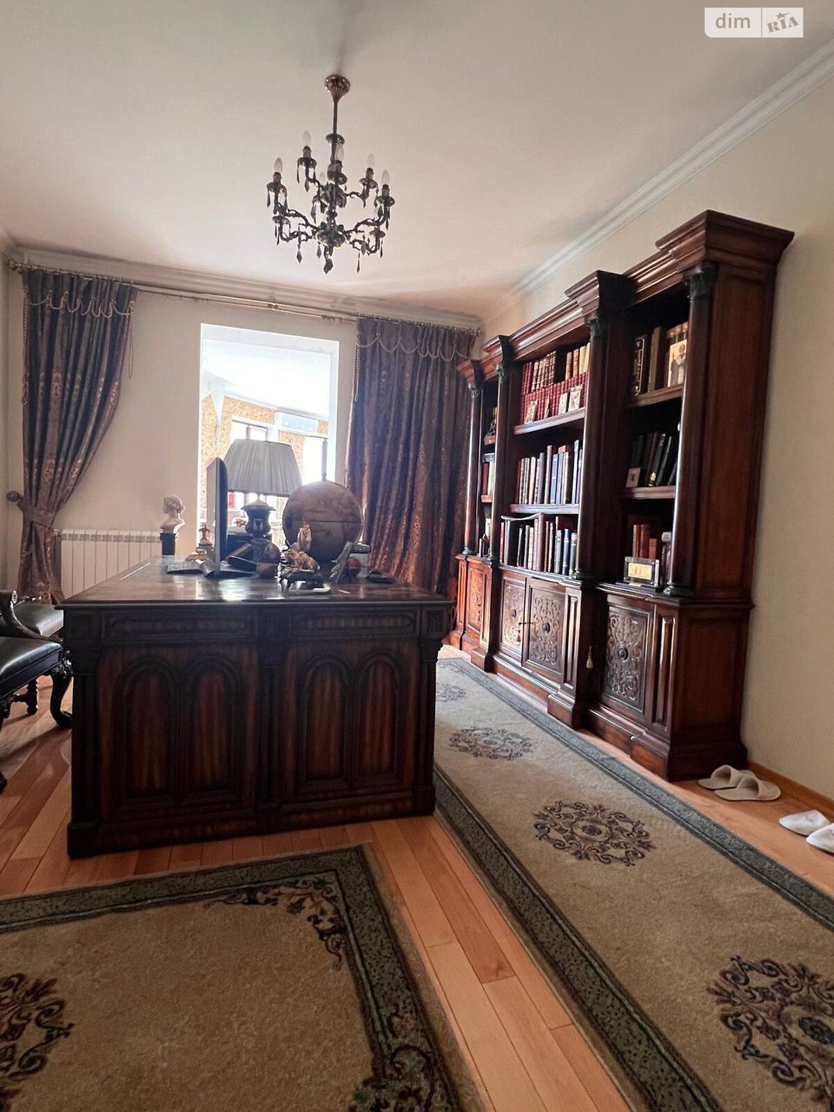 трехэтажный дом с верандой, 773.2 кв. м, кирпич. Продажа в Петропавловской Борщаговке фото 1 трехэтажный дом с верандой, 773.2 кв. м, кирпич. Продажа в Петропавловской Борщаговке фото 1