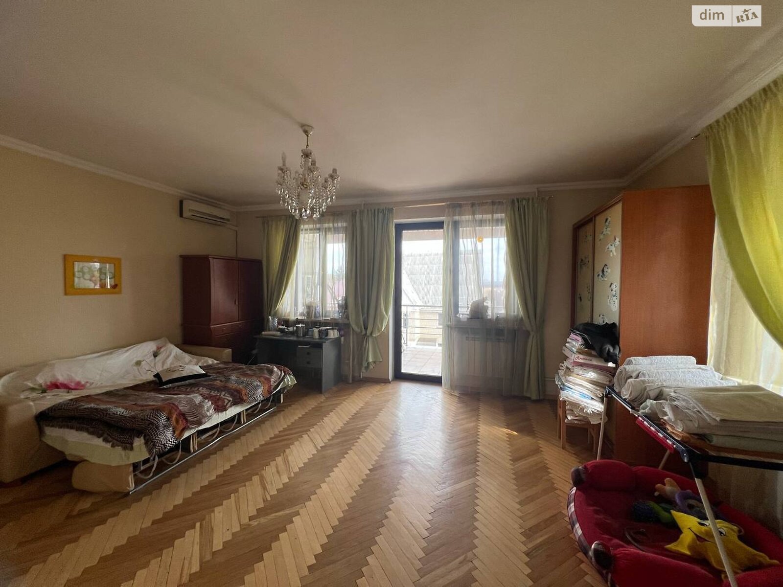 трехэтажный дом с верандой, 773.2 кв. м, кирпич. Продажа в Петропавловской Борщаговке фото 1 трехэтажный дом с верандой, 773.2 кв. м, кирпич. Продажа в Петропавловской Борщаговке фото 1