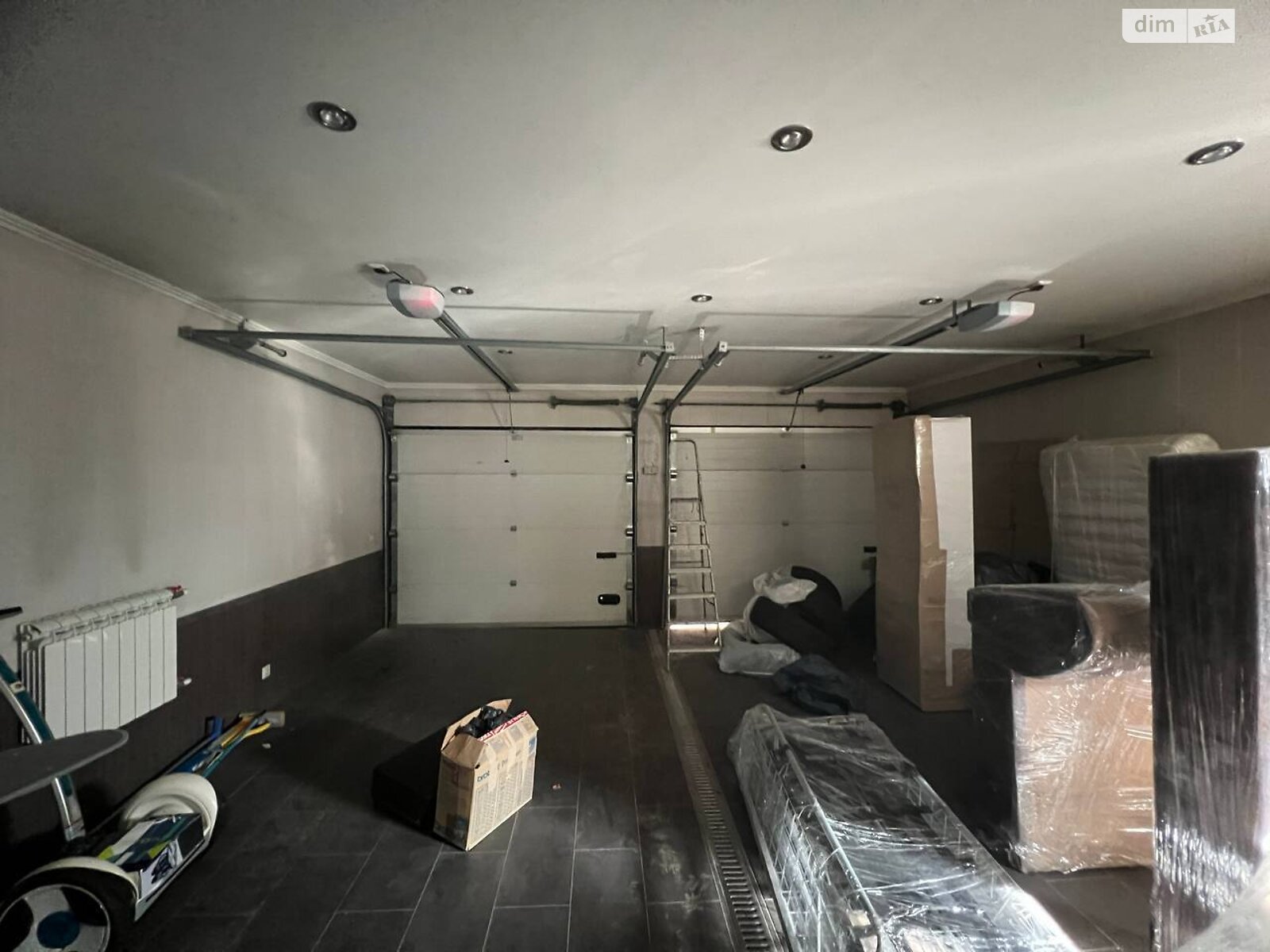 трехэтажный дом с верандой, 773.2 кв. м, кирпич. Продажа в Петропавловской Борщаговке фото 1 трехэтажный дом с верандой, 773.2 кв. м, кирпич. Продажа в Петропавловской Борщаговке фото 1
