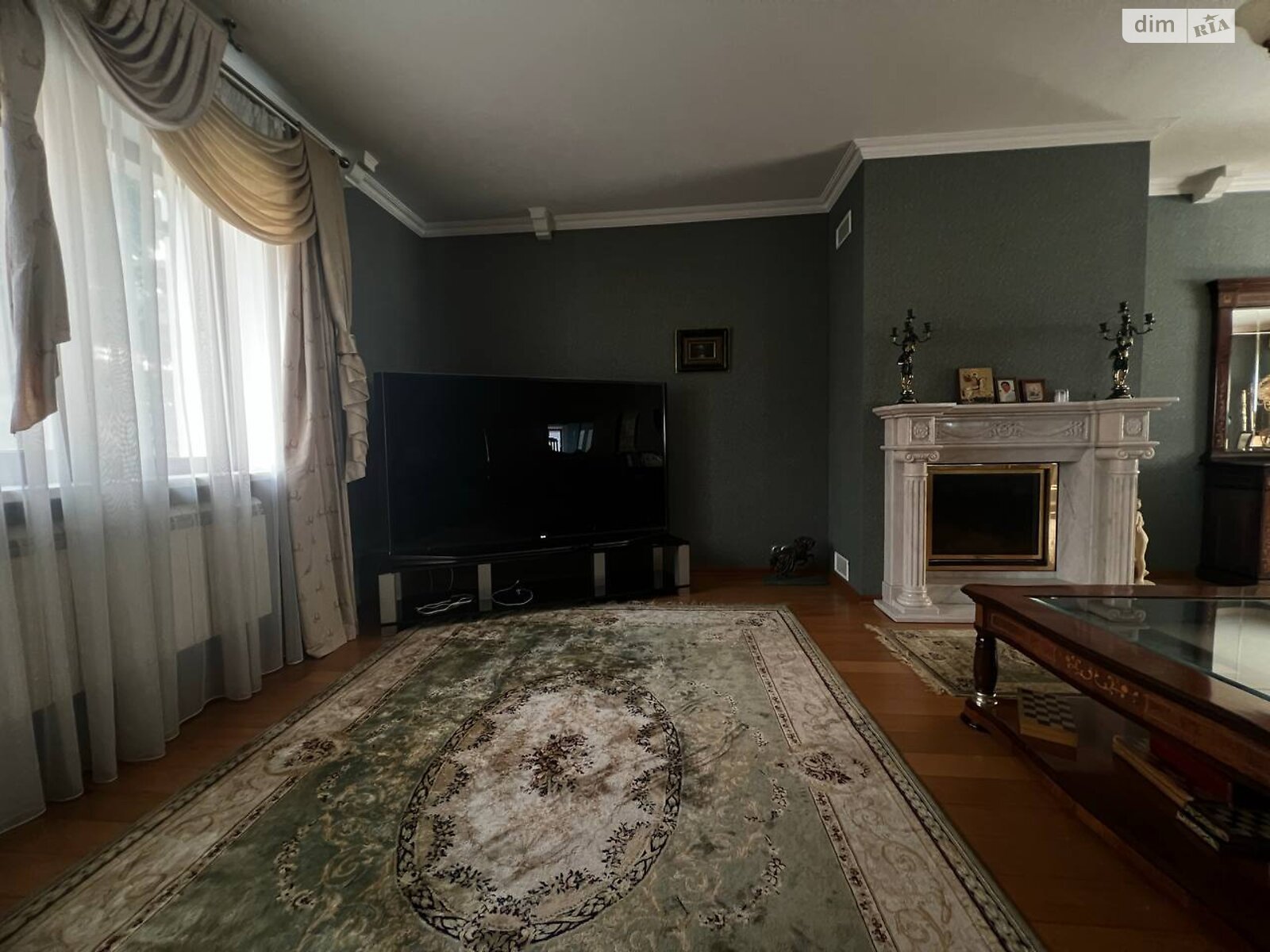 трехэтажный дом с верандой, 773.2 кв. м, кирпич. Продажа в Петропавловской Борщаговке фото 1 трехэтажный дом с верандой, 773.2 кв. м, кирпич. Продажа в Петропавловской Борщаговке фото 1