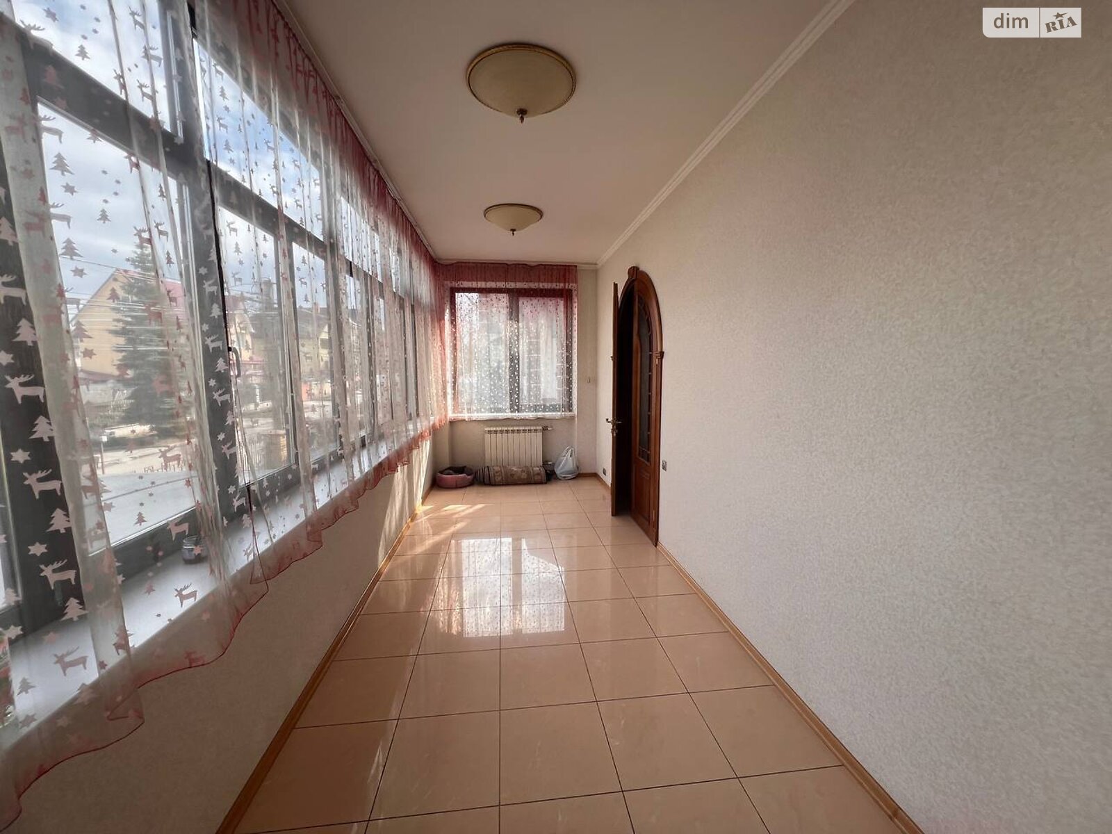 трехэтажный дом с верандой, 773.2 кв. м, кирпич. Продажа в Петропавловской Борщаговке фото 1 трехэтажный дом с верандой, 773.2 кв. м, кирпич. Продажа в Петропавловской Борщаговке фото 1