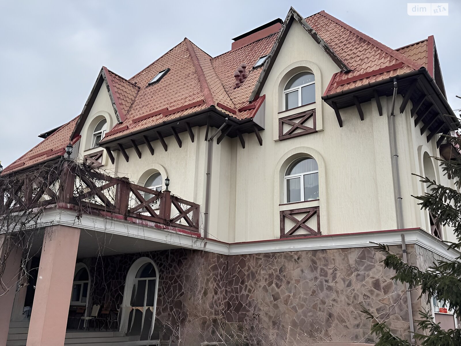 триповерховий будинок, 1011 кв. м, кирпич. Продаж у Петропавлівській Борщагівці фото 1 триповерховий будинок, 1011 кв. м, кирпич. Продаж у Петропавлівській Борщагівці фото 1