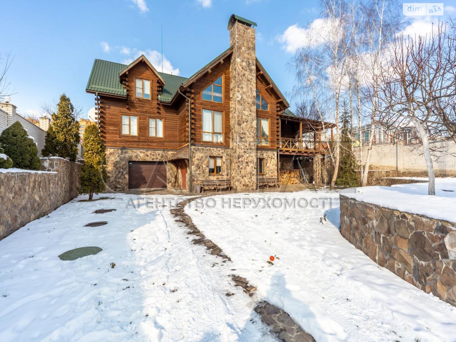 триповерховий будинок з гаражем, 450 кв. м, кирпич. Продаж у Петропавлівській Борщагівці фото 1 триповерховий будинок з гаражем, 450 кв. м, кирпич. Продаж у Петропавлівській Борщагівці фото 1
