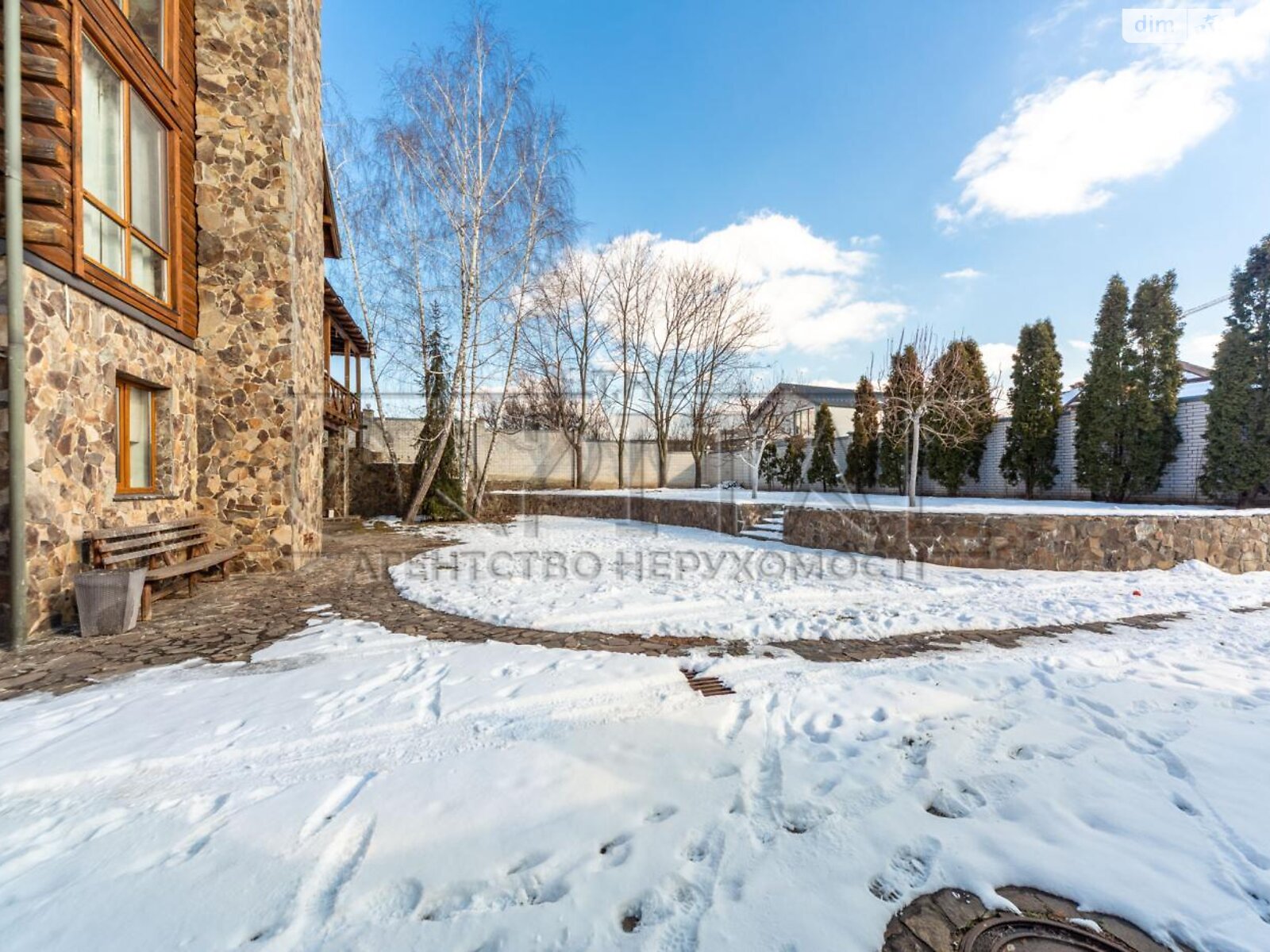 триповерховий будинок з гаражем, 450 кв. м, кирпич. Продаж у Петропавлівській Борщагівці фото 1 триповерховий будинок з гаражем, 450 кв. м, кирпич. Продаж у Петропавлівській Борщагівці фото 1