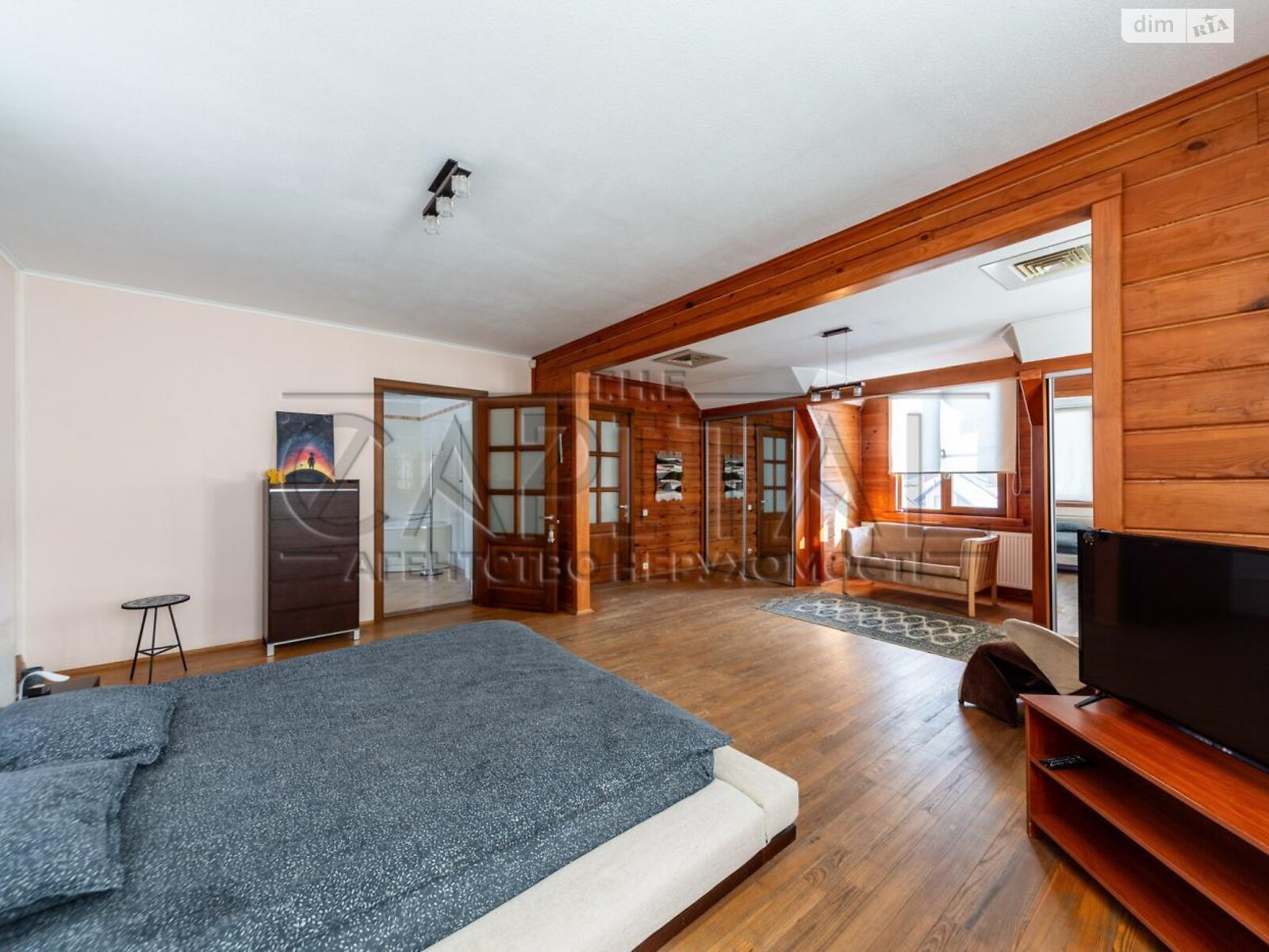 триповерховий будинок з гаражем, 450 кв. м, кирпич. Продаж у Петропавлівській Борщагівці фото 1 триповерховий будинок з гаражем, 450 кв. м, кирпич. Продаж у Петропавлівській Борщагівці фото 1