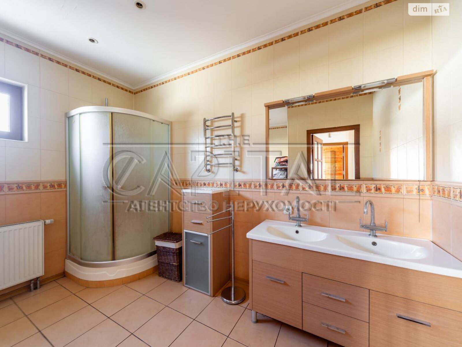 трехэтажный дом с гаражом, 450 кв. м, кирпич. Продажа в Петропавловской Борщаговке фото 1 трехэтажный дом с гаражом, 450 кв. м, кирпич. Продажа в Петропавловской Борщаговке фото 1