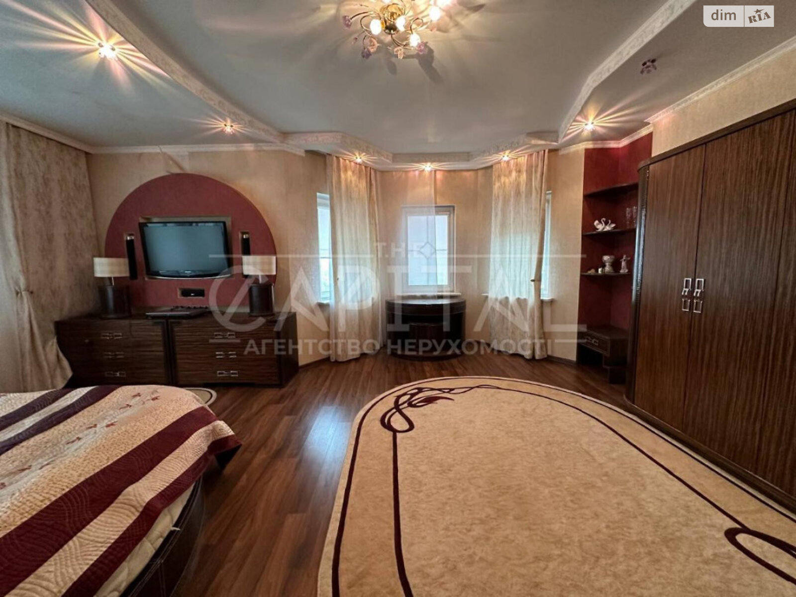 трехэтажный дом, 353 кв. м, кирпич. Продажа в Петропавловской Борщаговке фото 1