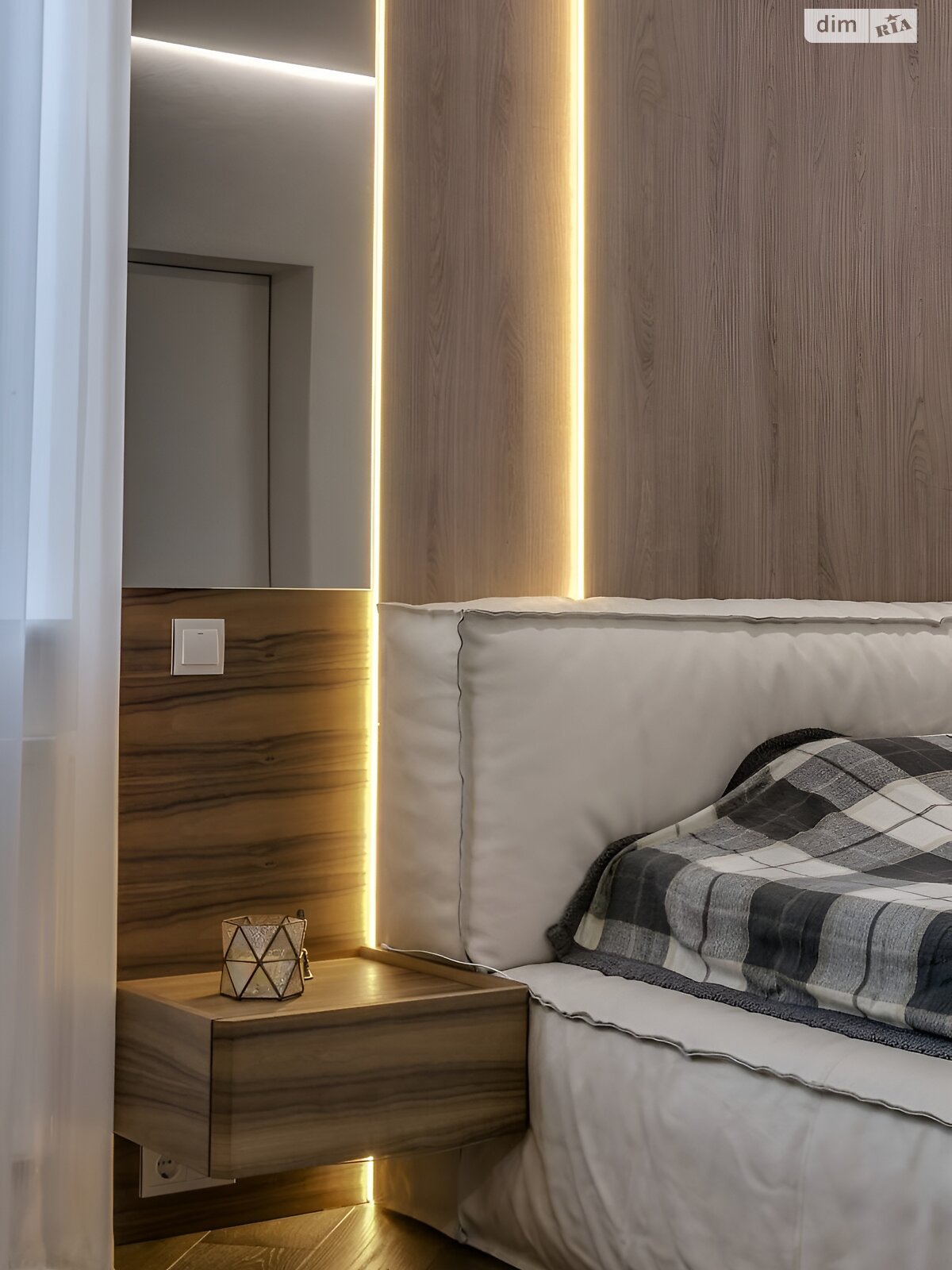 двухэтажный дом с верандой, 380 кв. м, кирпич. Продажа в Петропавловской Борщаговке фото 1 двухэтажный дом с верандой, 380 кв. м, кирпич. Продажа в Петропавловской Борщаговке фото 1