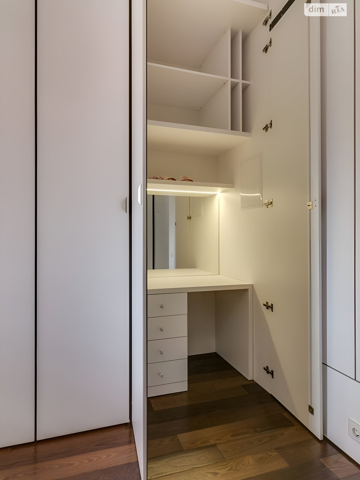 двухэтажный дом с верандой, 211.8 кв. м, кирпич. Продажа в Петропавловской Борщаговке фото 1 двухэтажный дом с верандой, 211.8 кв. м, кирпич. Продажа в Петропавловской Борщаговке фото 1