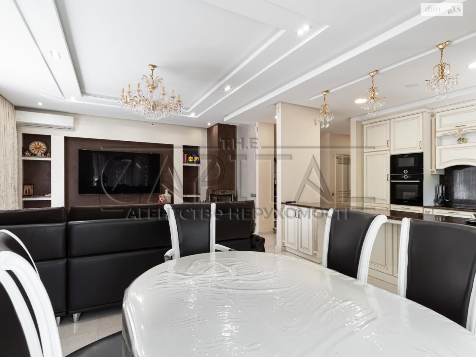 двухэтажный дом с верандой, 227.5 кв. м, кирпич. Продажа в Петрушках фото 1 двухэтажный дом с верандой, 227.5 кв. м, кирпич. Продажа в Петрушках фото 1
