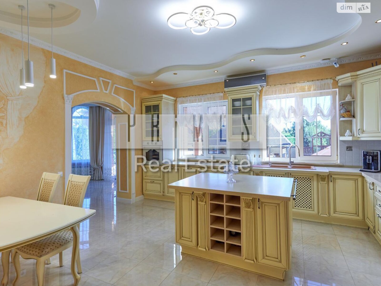 двухэтажный дом с верандой, 335.5 кв. м, кирпич. Продажа в Петрушках фото 1