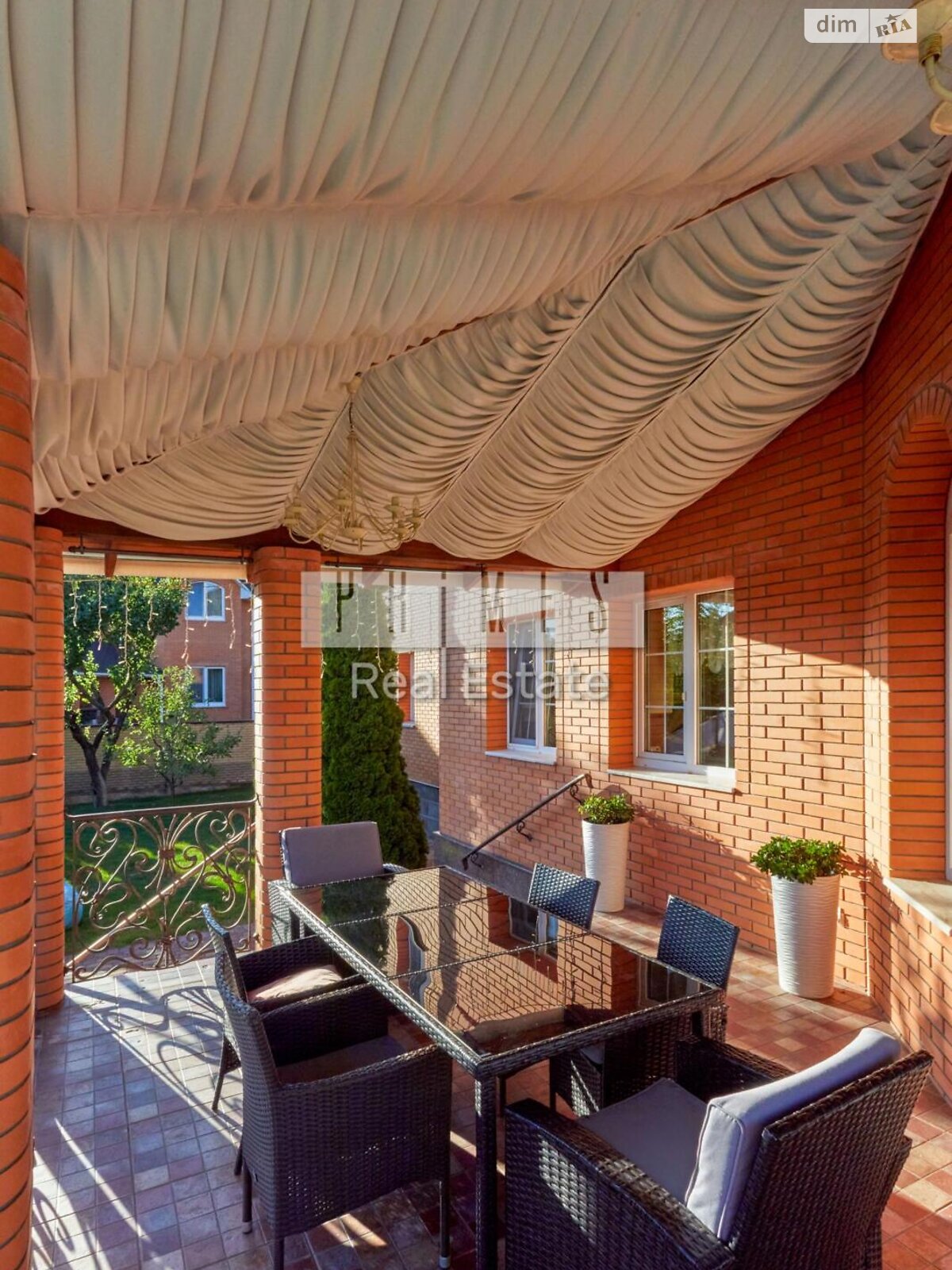 двухэтажный дом с верандой, 335.5 кв. м, кирпич. Продажа в Петрушках фото 1