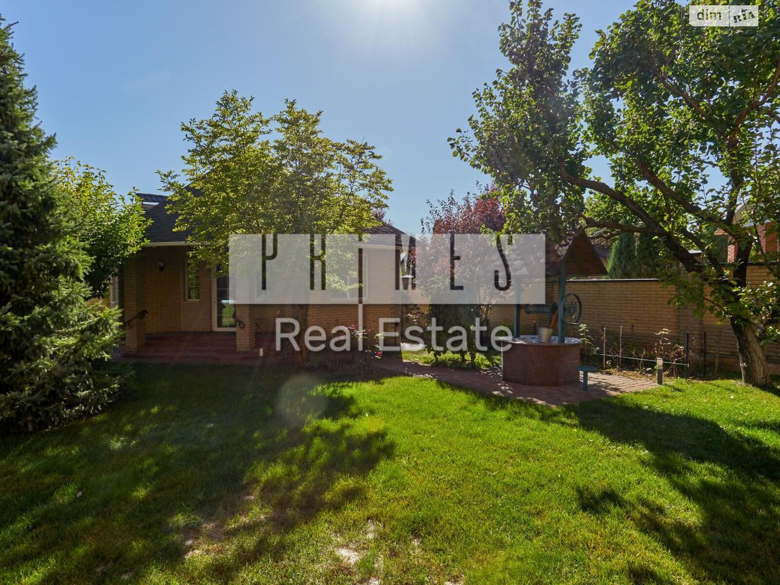 двухэтажный дом с верандой, 335.5 кв. м, кирпич. Продажа в Петрушках фото 1