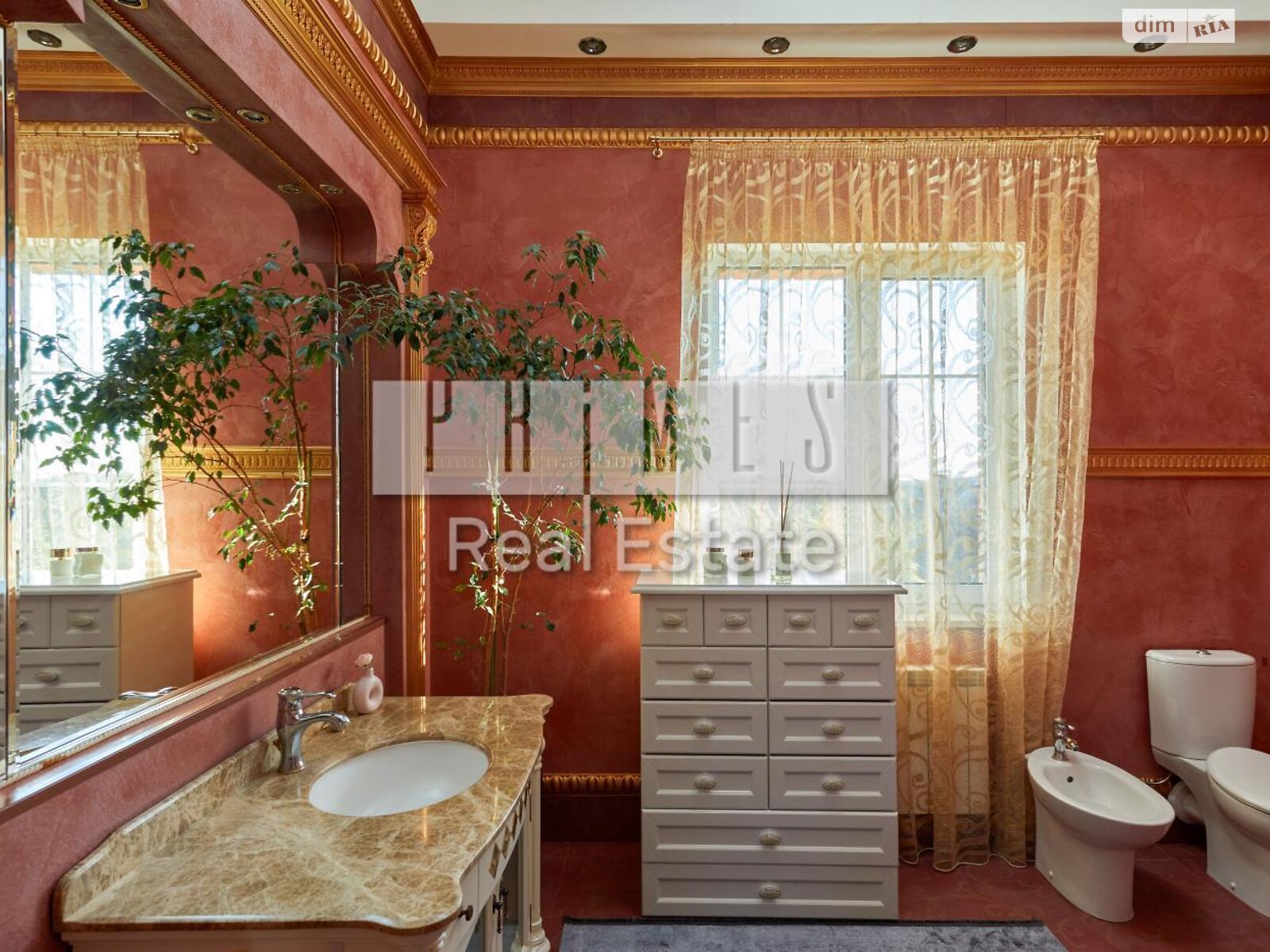 двухэтажный дом с верандой, 335.5 кв. м, кирпич. Продажа в Петрушках фото 1