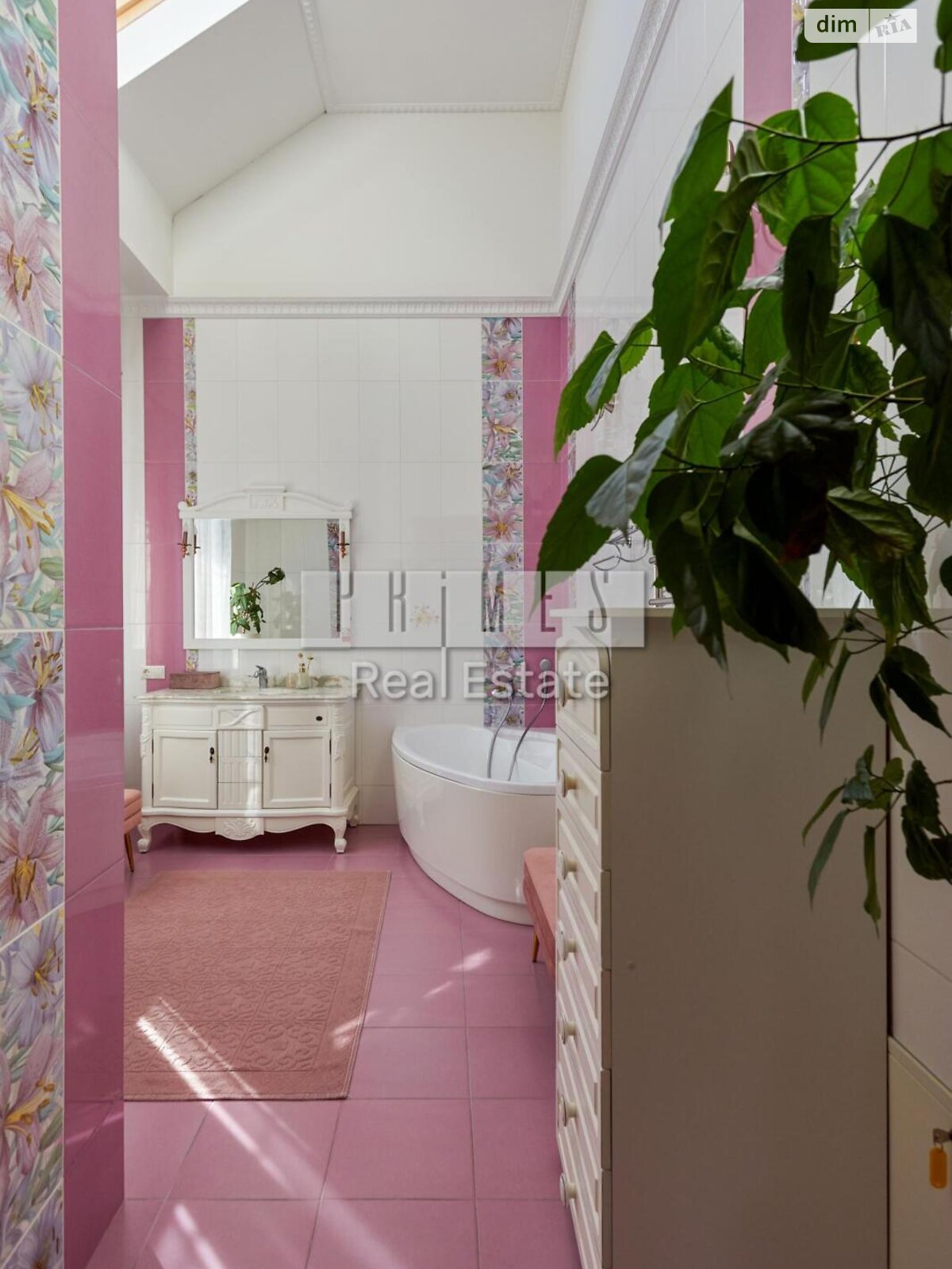 двухэтажный дом с верандой, 335.5 кв. м, кирпич. Продажа в Петрушках фото 1