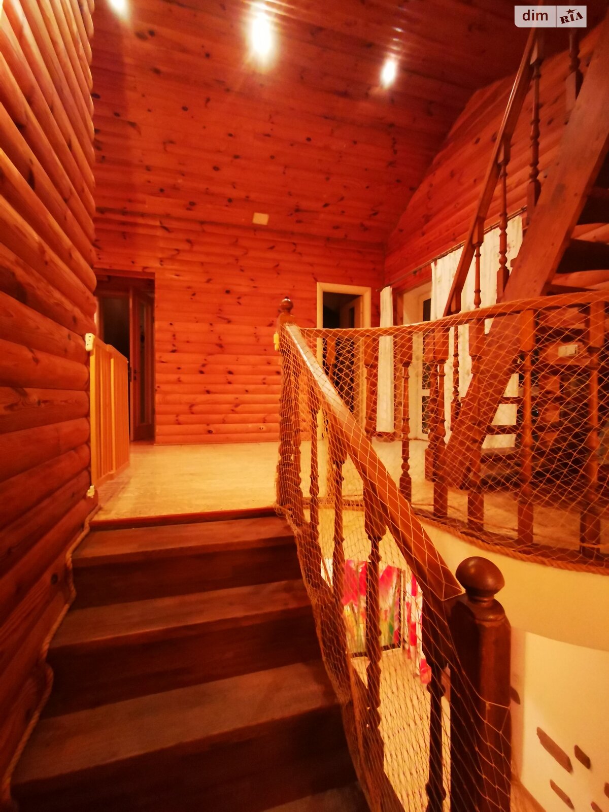 триповерховий будинок з балконом, 285 кв. м, кирпич. Продаж у Петрушках фото 1 триповерховий будинок з балконом, 285 кв. м, кирпич. Продаж у Петрушках фото 1