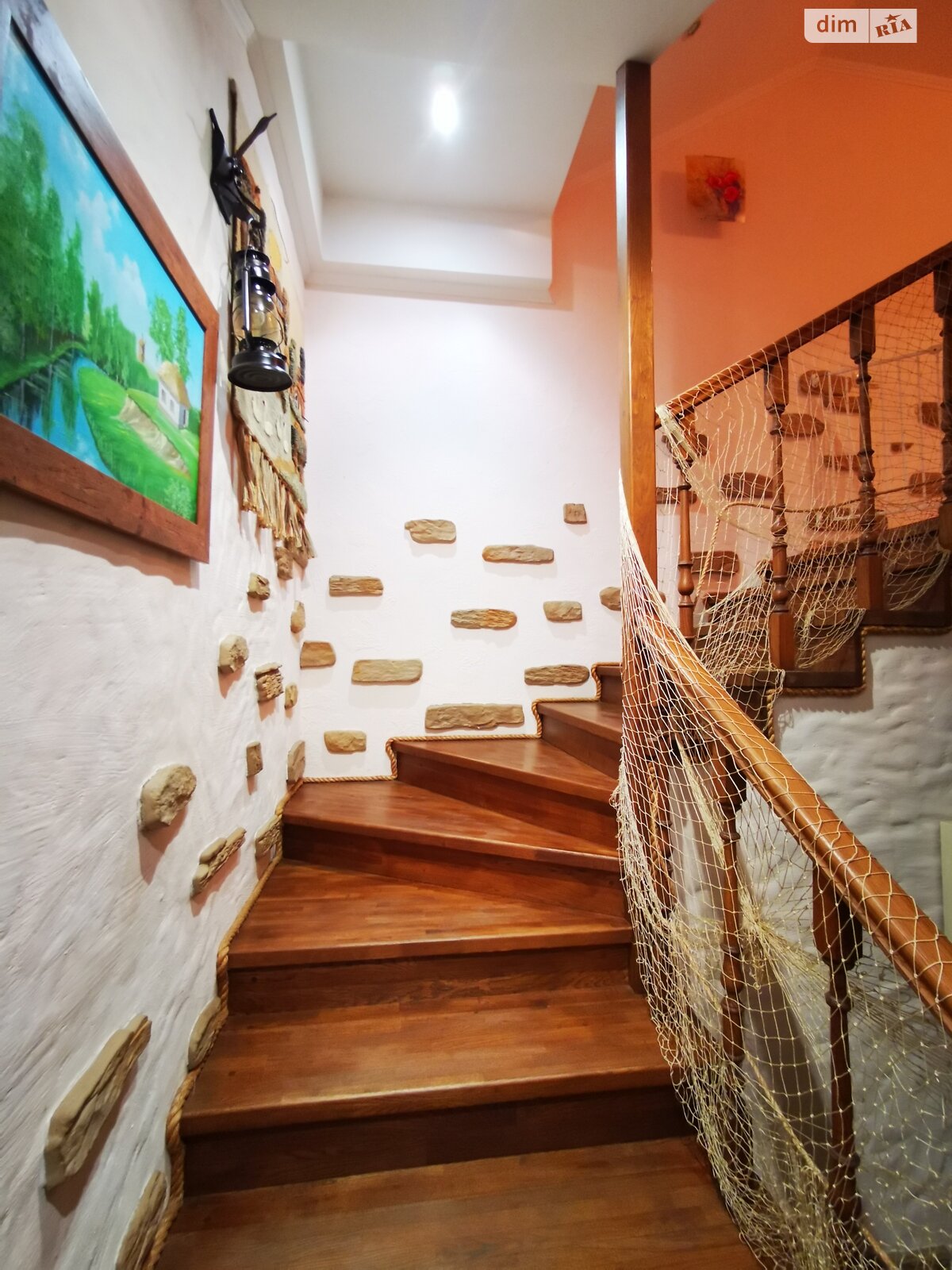 триповерховий будинок з балконом, 285 кв. м, кирпич. Продаж у Петрушках фото 1 триповерховий будинок з балконом, 285 кв. м, кирпич. Продаж у Петрушках фото 1
