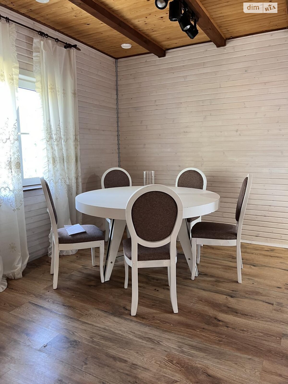 двоповерховий будинок з опаленням, 120 кв. м, цегла. Продаж у Петрушках фото 1 двоповерховий будинок з опаленням, 120 кв. м, цегла. Продаж у Петрушках фото 1