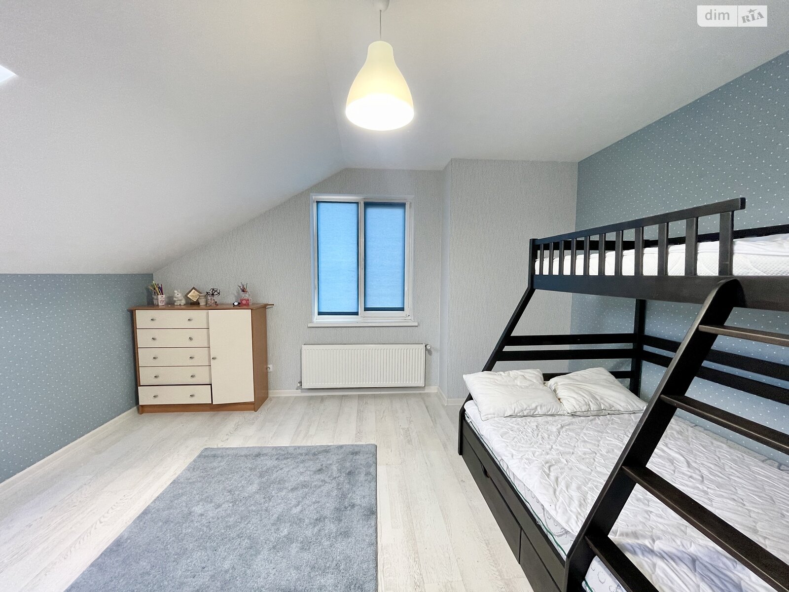 триповерховий будинок, 205.5 кв. м, піноблок. Продаж у Петрушках фото 1 триповерховий будинок, 205.5 кв. м, піноблок. Продаж у Петрушках фото 1