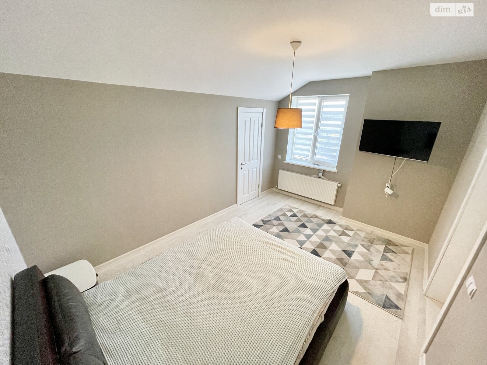 триповерховий будинок, 205.5 кв. м, піноблок. Продаж у Петрушках фото 1 триповерховий будинок, 205.5 кв. м, піноблок. Продаж у Петрушках фото 1