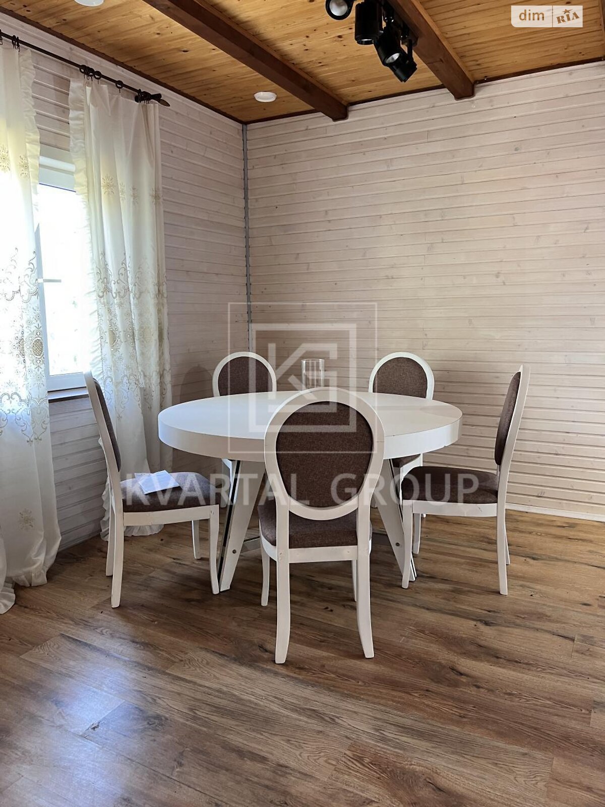 двоповерховий будинок з опаленням, 120 кв. м, цегла. Продаж у Петрушках фото 1 двоповерховий будинок з опаленням, 120 кв. м, цегла. Продаж у Петрушках фото 1