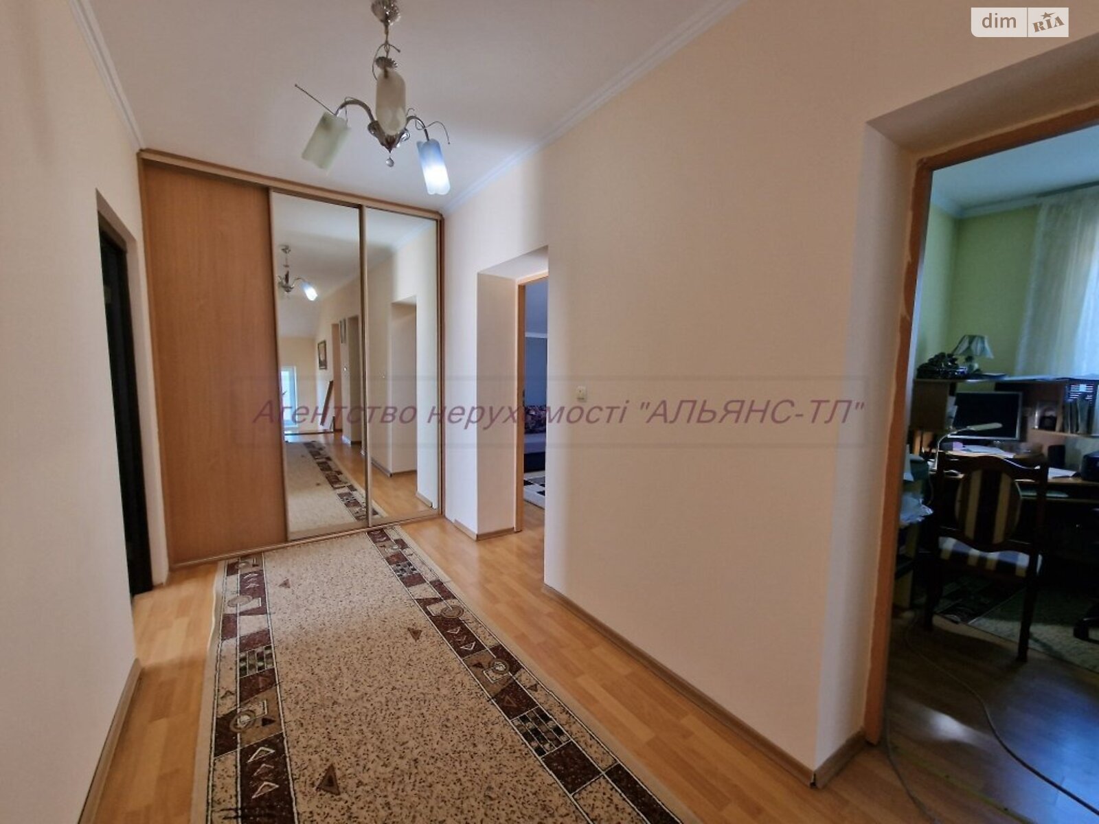 двоповерховий будинок з верандою, 241.3 кв. м, цегла. Продаж у Підгорбі фото 1 двоповерховий будинок з верандою, 241.3 кв. м, цегла. Продаж у Підгорбі фото 1