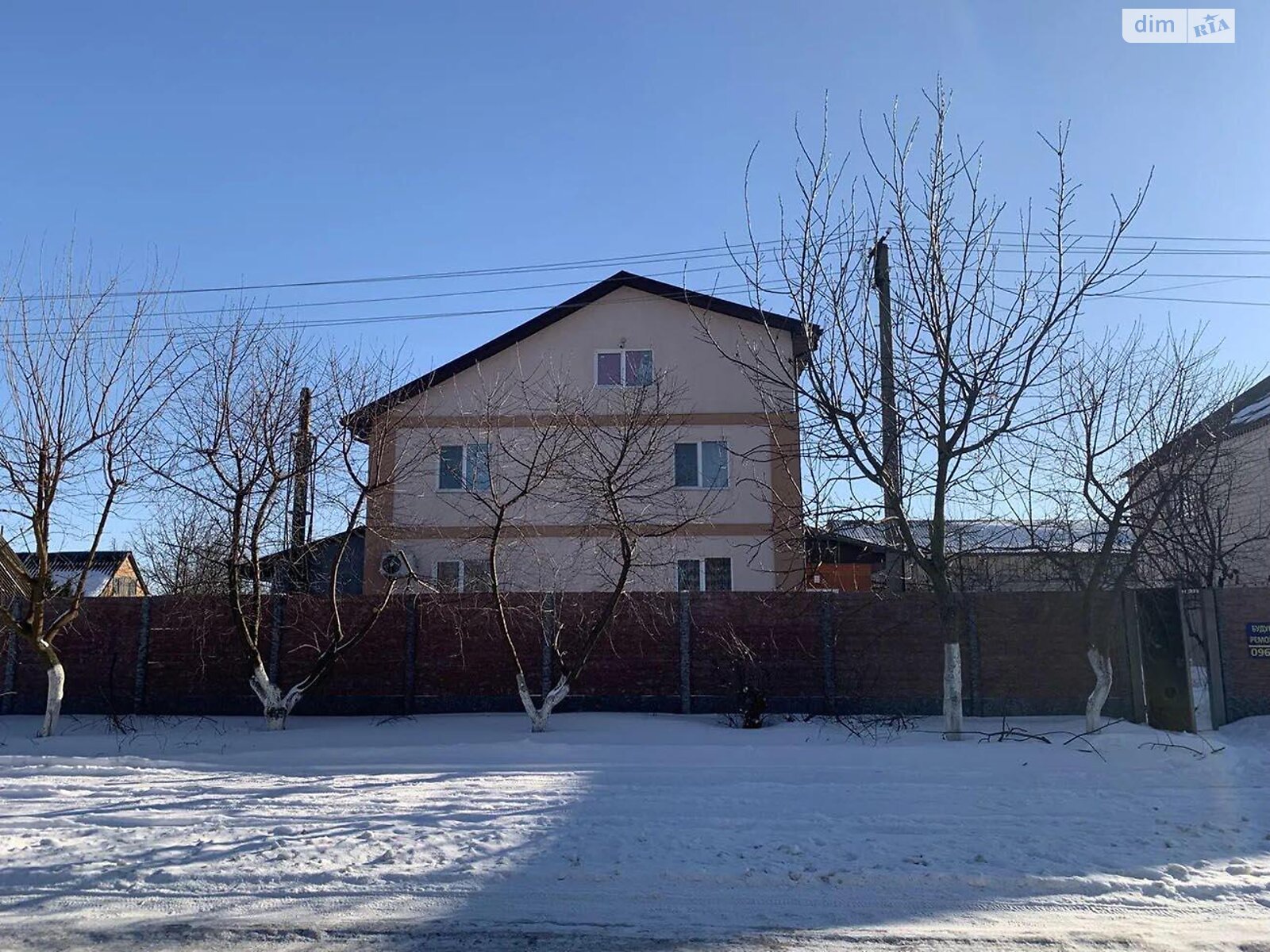 трехэтажный дом, 233.8 кв. м, кирпич. Продажа в Пилиповке фото 1 трехэтажный дом, 233.8 кв. м, кирпич. Продажа в Пилиповке фото 1