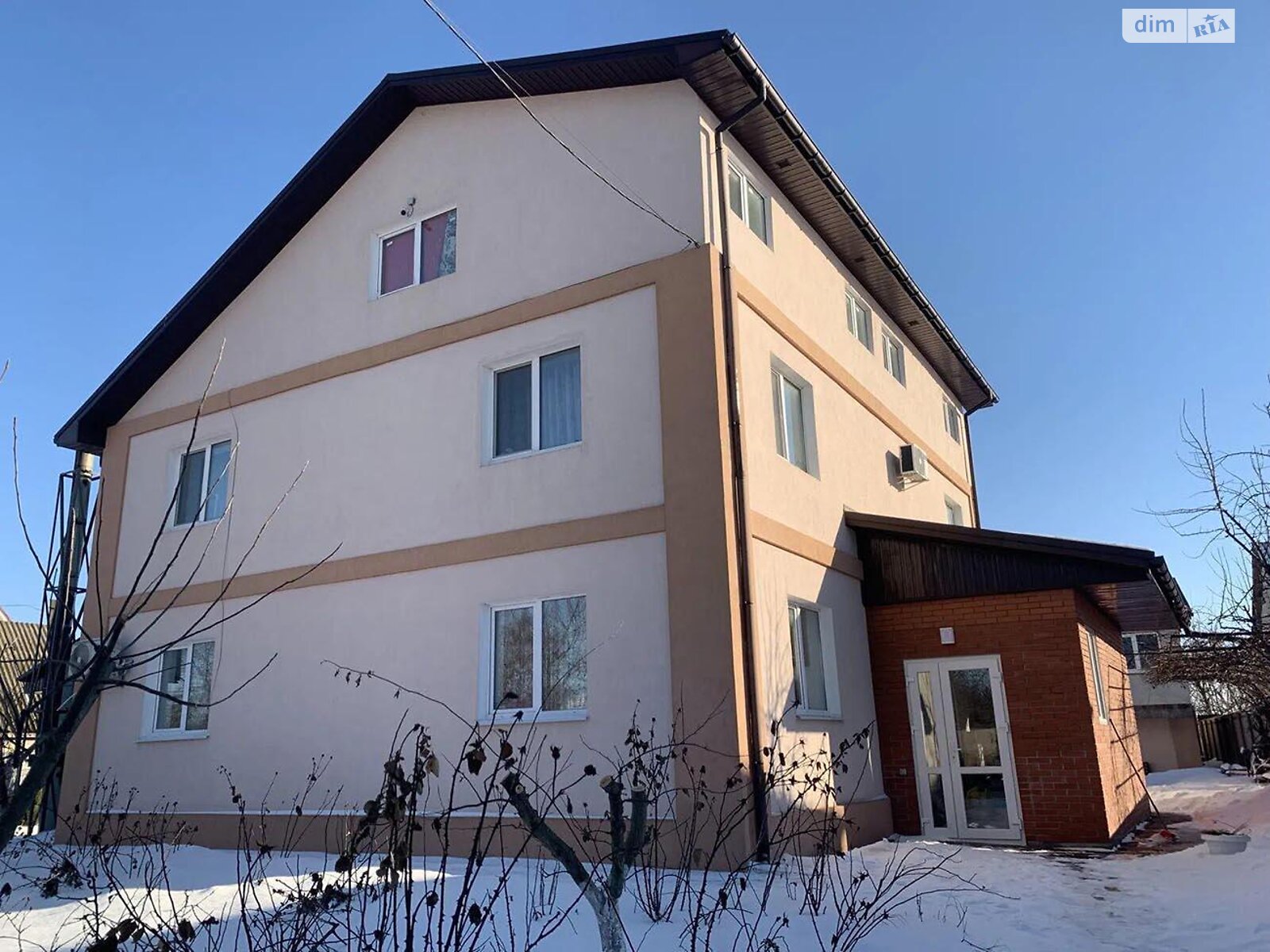 трехэтажный дом, 233.8 кв. м, кирпич. Продажа в Пилиповке фото 1 трехэтажный дом, 233.8 кв. м, кирпич. Продажа в Пилиповке фото 1