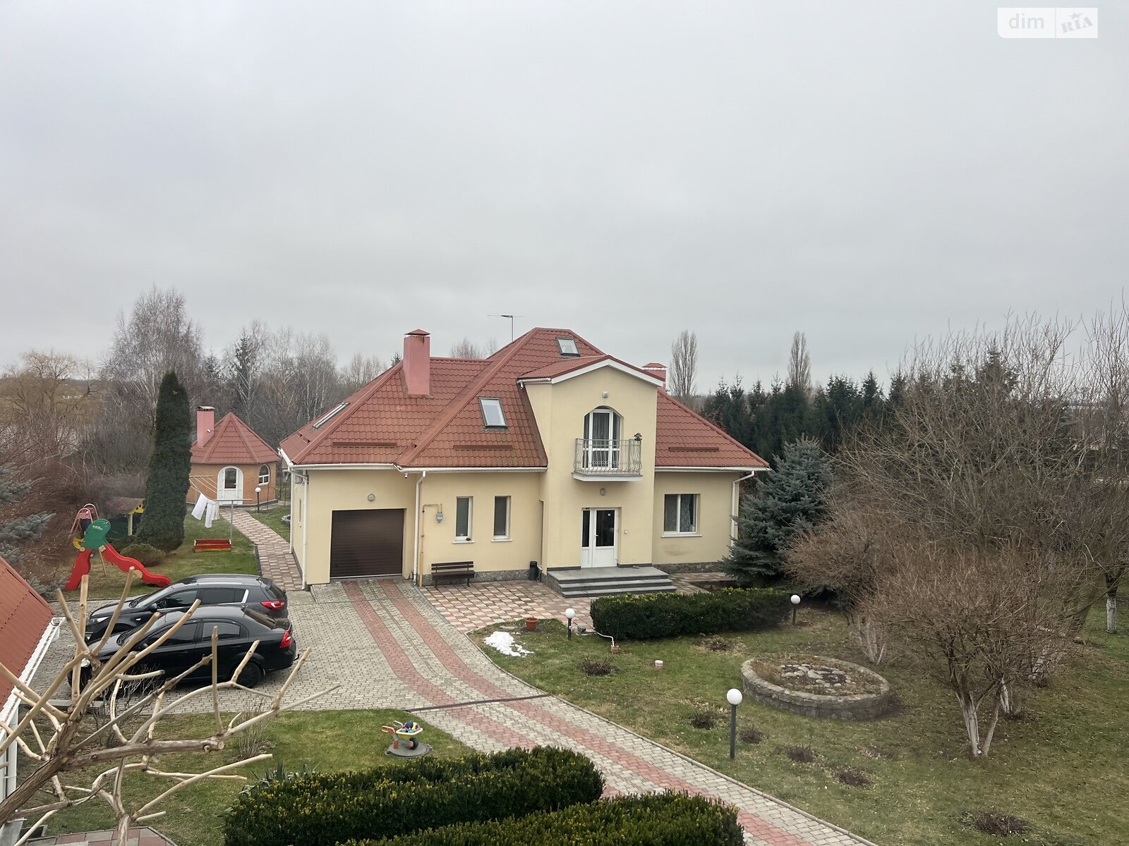 двоповерховий будинок з гаражем, 220 кв. м, кирпич. Продаж у Пінчуках фото 1