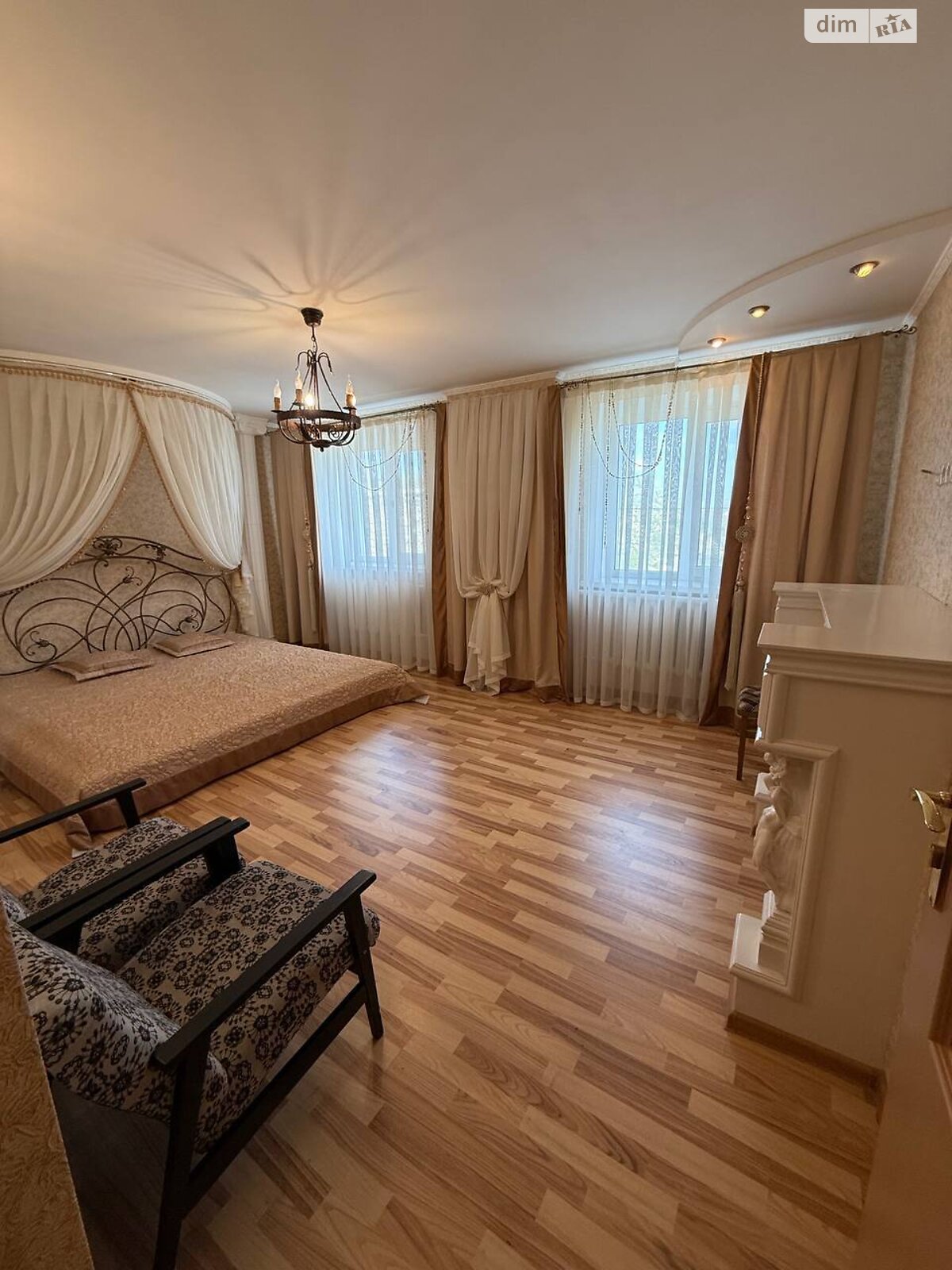 двоповерховий будинок з гаражем, 117.7 кв. м, цегла. Продаж у Пирогівцях фото 1 двоповерховий будинок з гаражем, 117.7 кв. м, цегла. Продаж у Пирогівцях фото 1