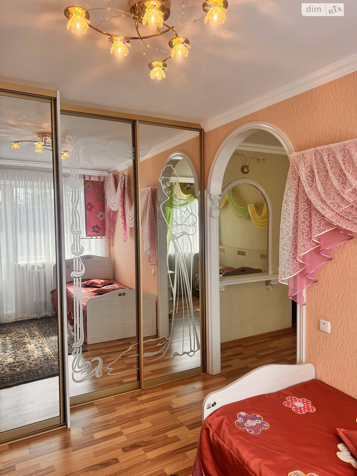 двухэтажный дом с гаражом, 117.7 кв. м, кирпич. Продажа в Пироговцах фото 1