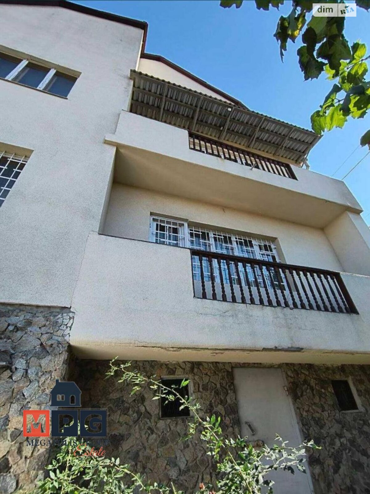 триповерховий будинок, 499 кв. м, кирпич. Продаж у Південному фото 1 триповерховий будинок, 499 кв. м, кирпич. Продаж у Південному фото 1