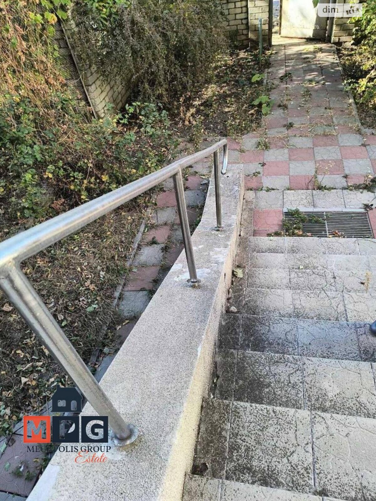 триповерховий будинок, 499 кв. м, кирпич. Продаж у Південному фото 1 триповерховий будинок, 499 кв. м, кирпич. Продаж у Південному фото 1