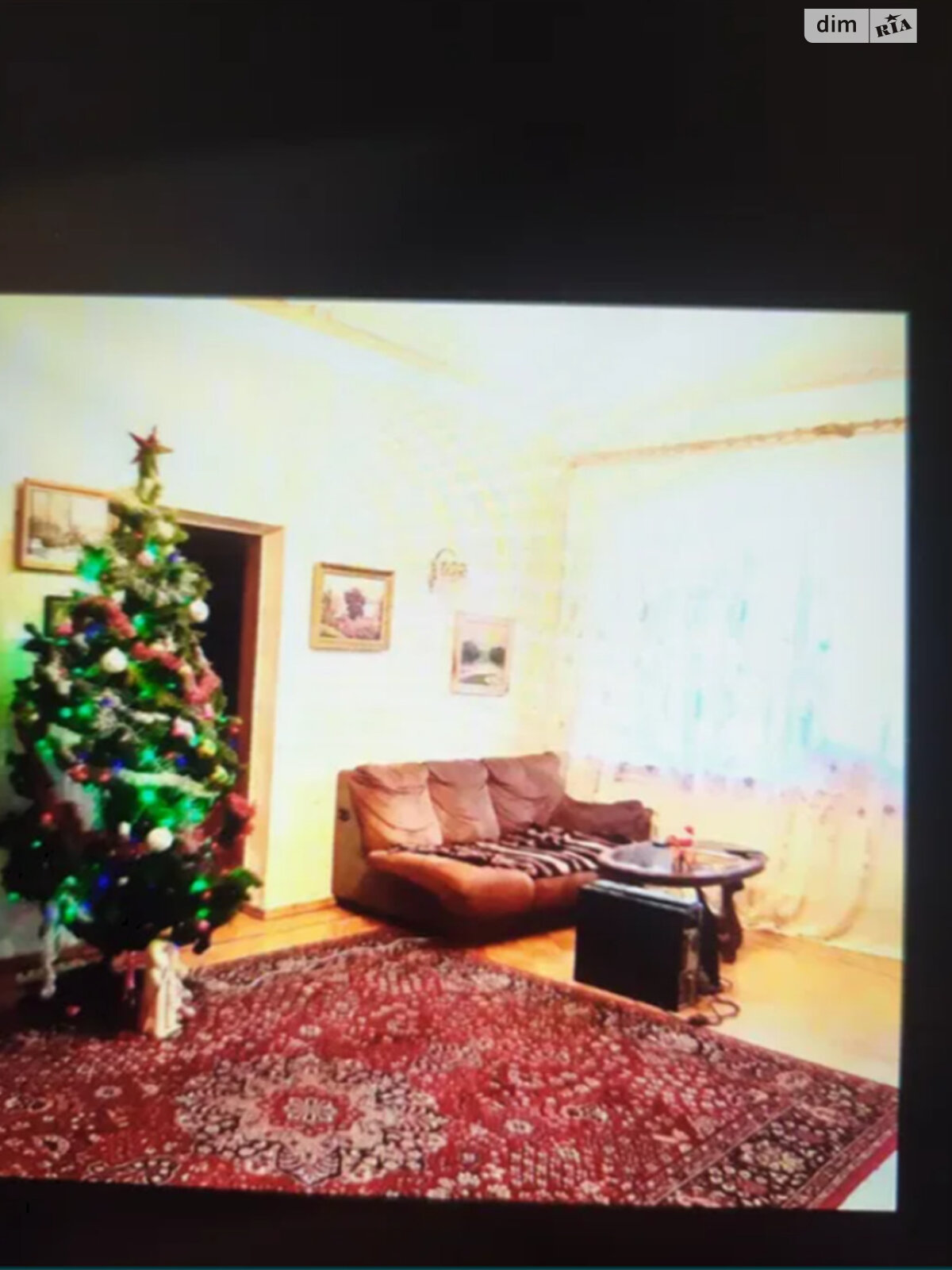 трехэтажный дом с гаражом, 550 кв. м, кирпич. Продажа в Пивденном фото 1