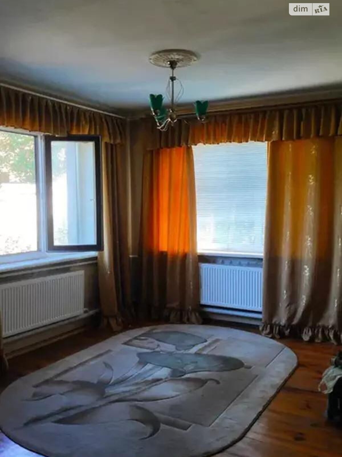 трехэтажный дом, 270 кв. м, кирпич. Продажа в Пивденном фото 1