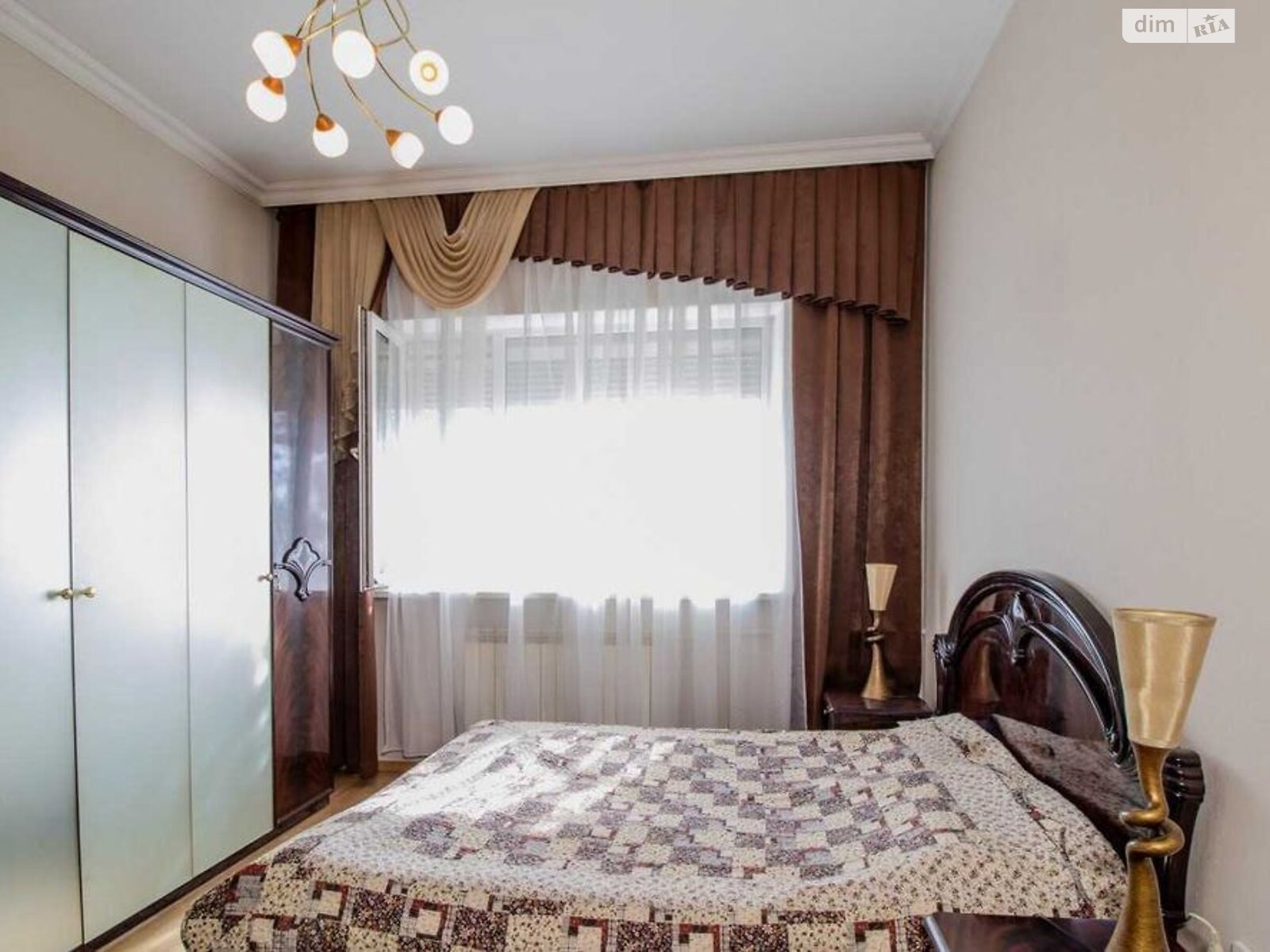 двоповерховий будинок з верандою, 237 кв. м, кирпич. Продаж у Південному фото 1 двоповерховий будинок з верандою, 237 кв. м, кирпич. Продаж у Південному фото 1